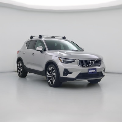 2023 Volvo XC40 B5 Ultimate Bright Theme