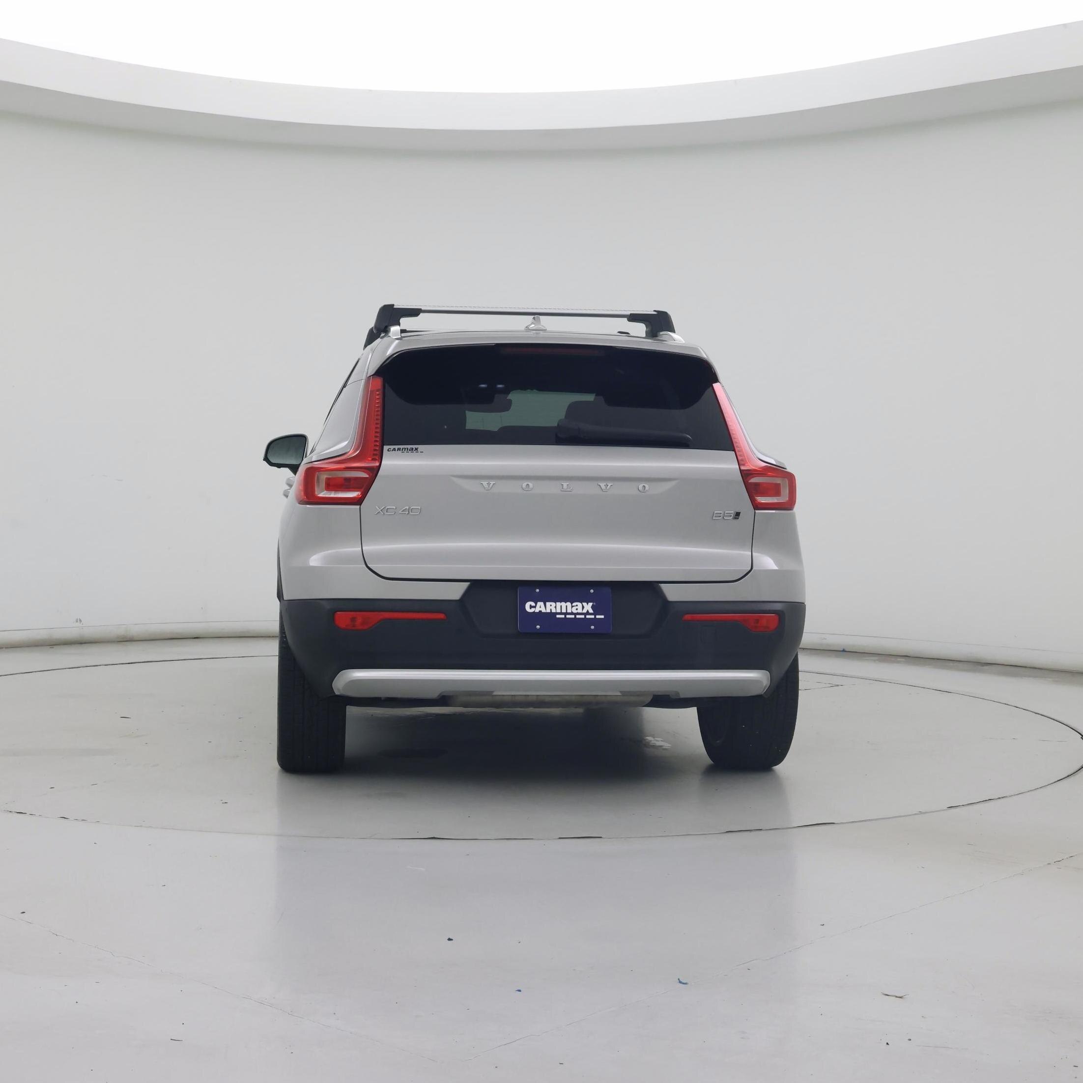 Thumbnail: 2023 Volvo XC40 - 6