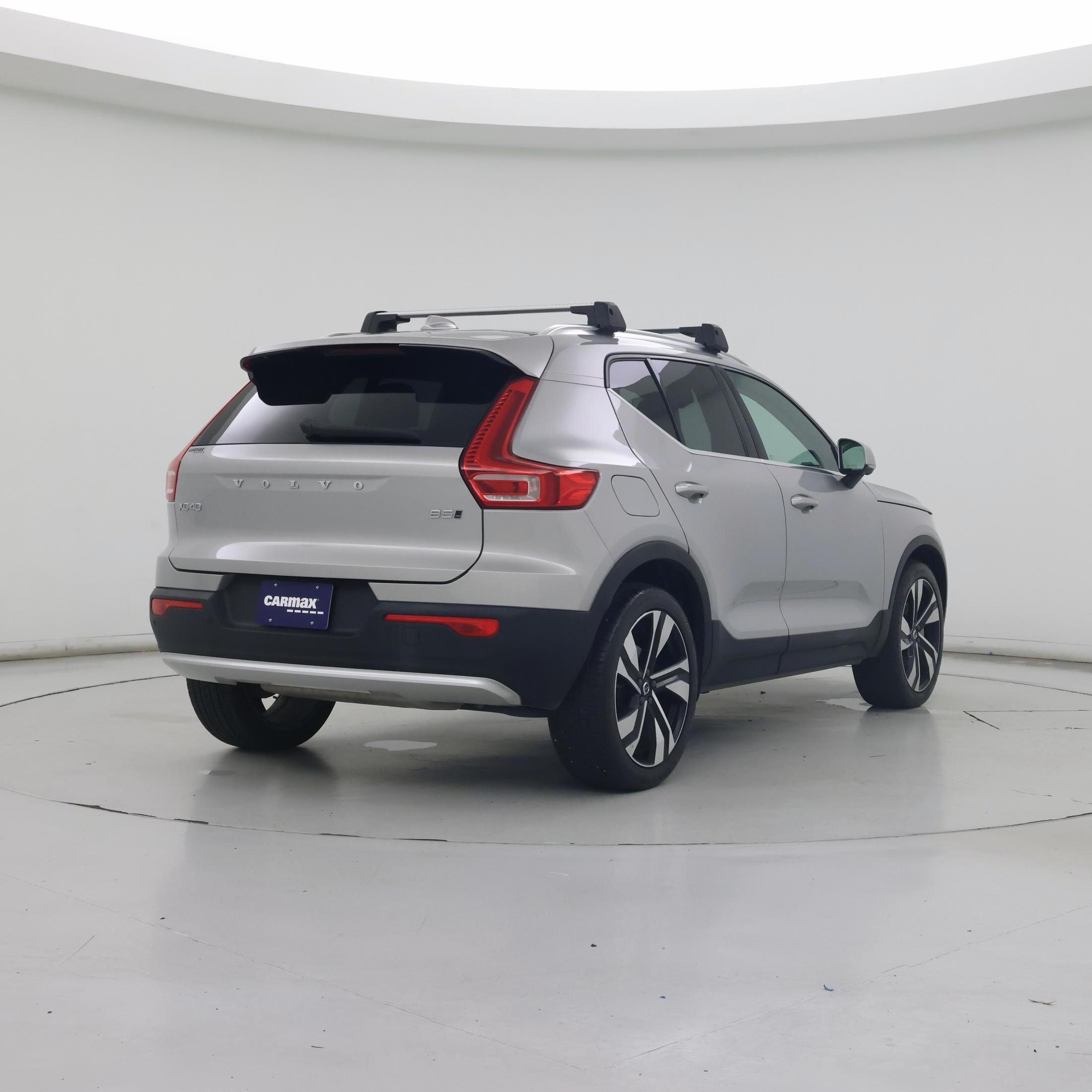 Thumbnail: 2023 Volvo XC40 - 8