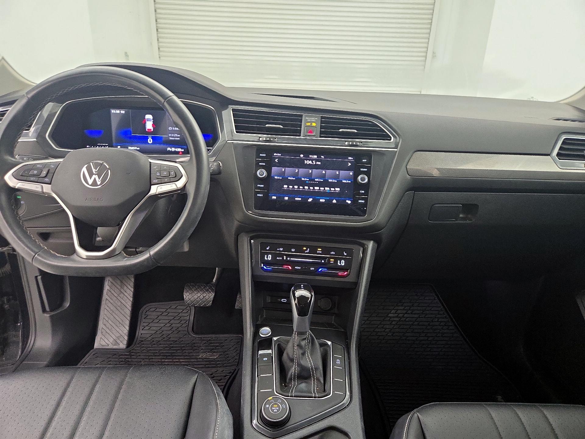 Thumbnail: 2022 Volkswagen Tiguan - 9