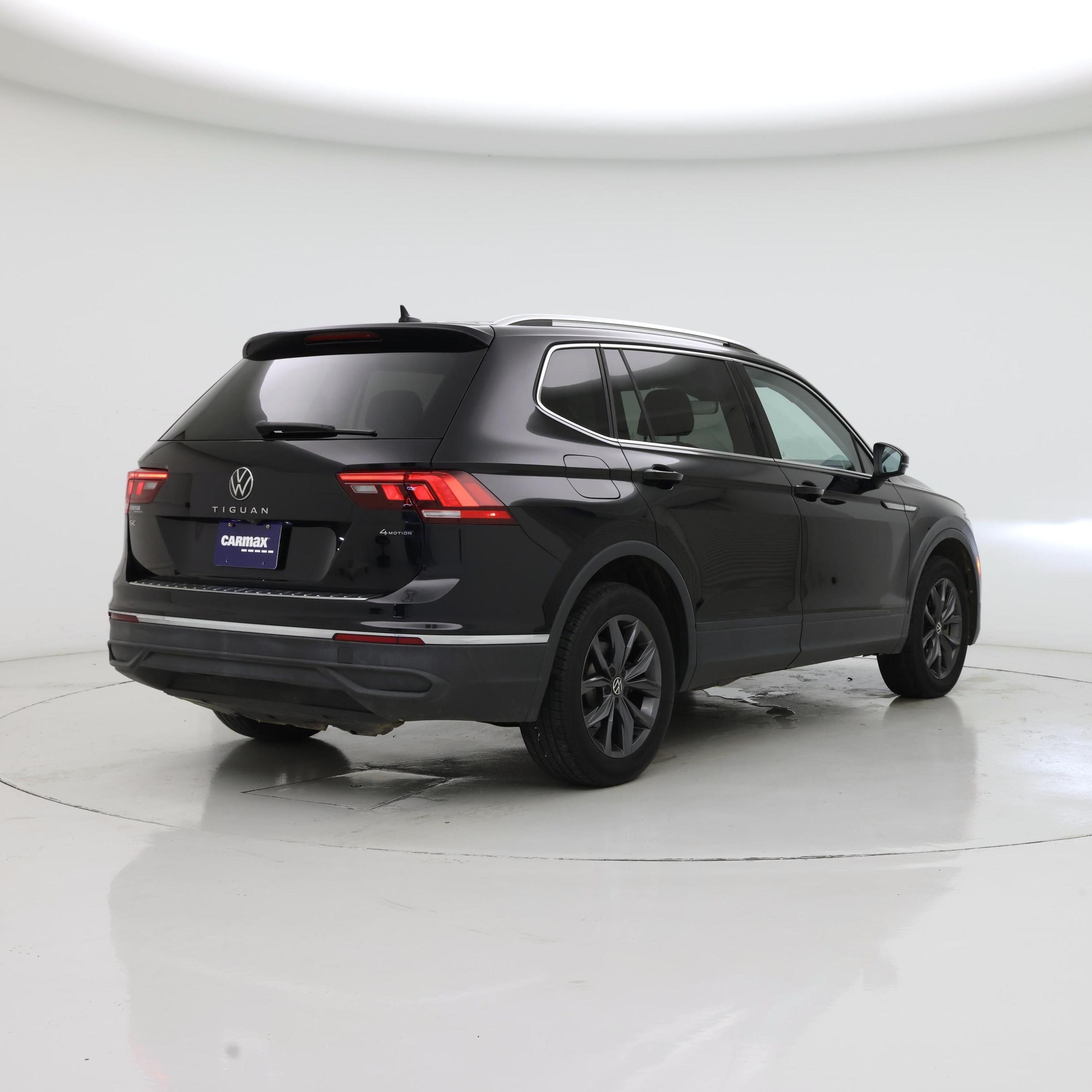 Thumbnail: 2022 Volkswagen Tiguan - 8