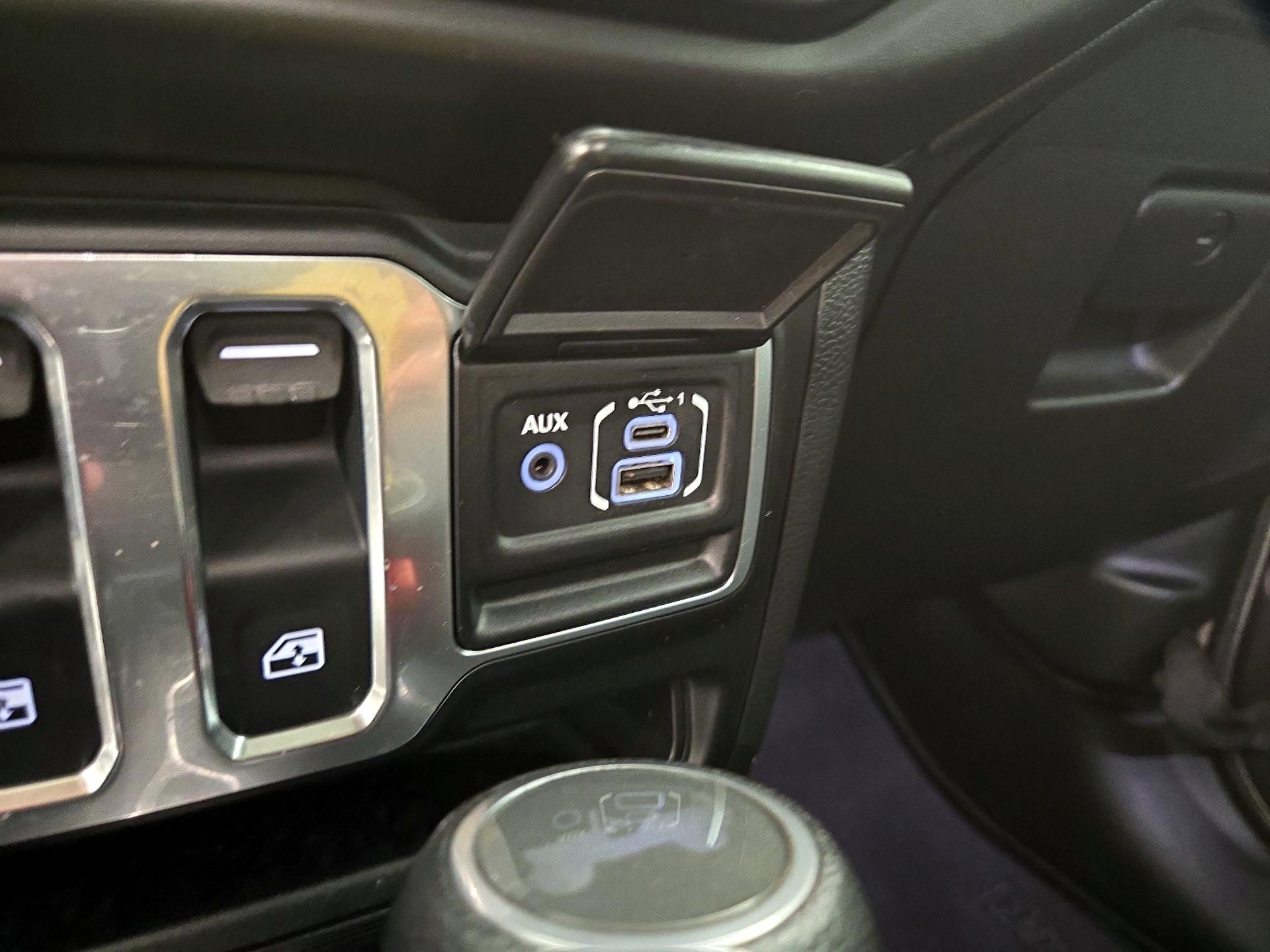 Thumbnail: 2023 Jeep Wrangler - 18