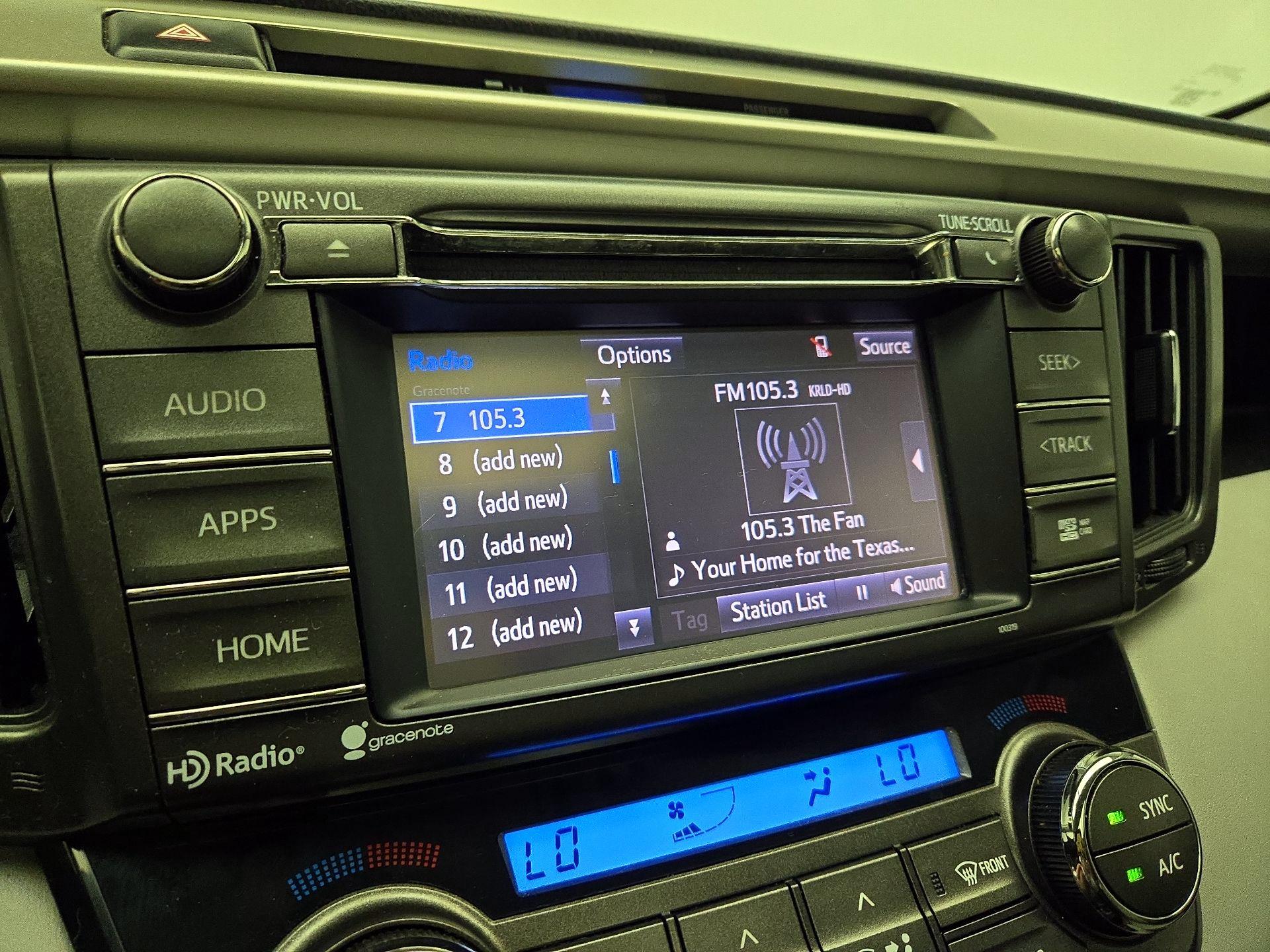 Thumbnail: 2015 Toyota RAV4 - 15