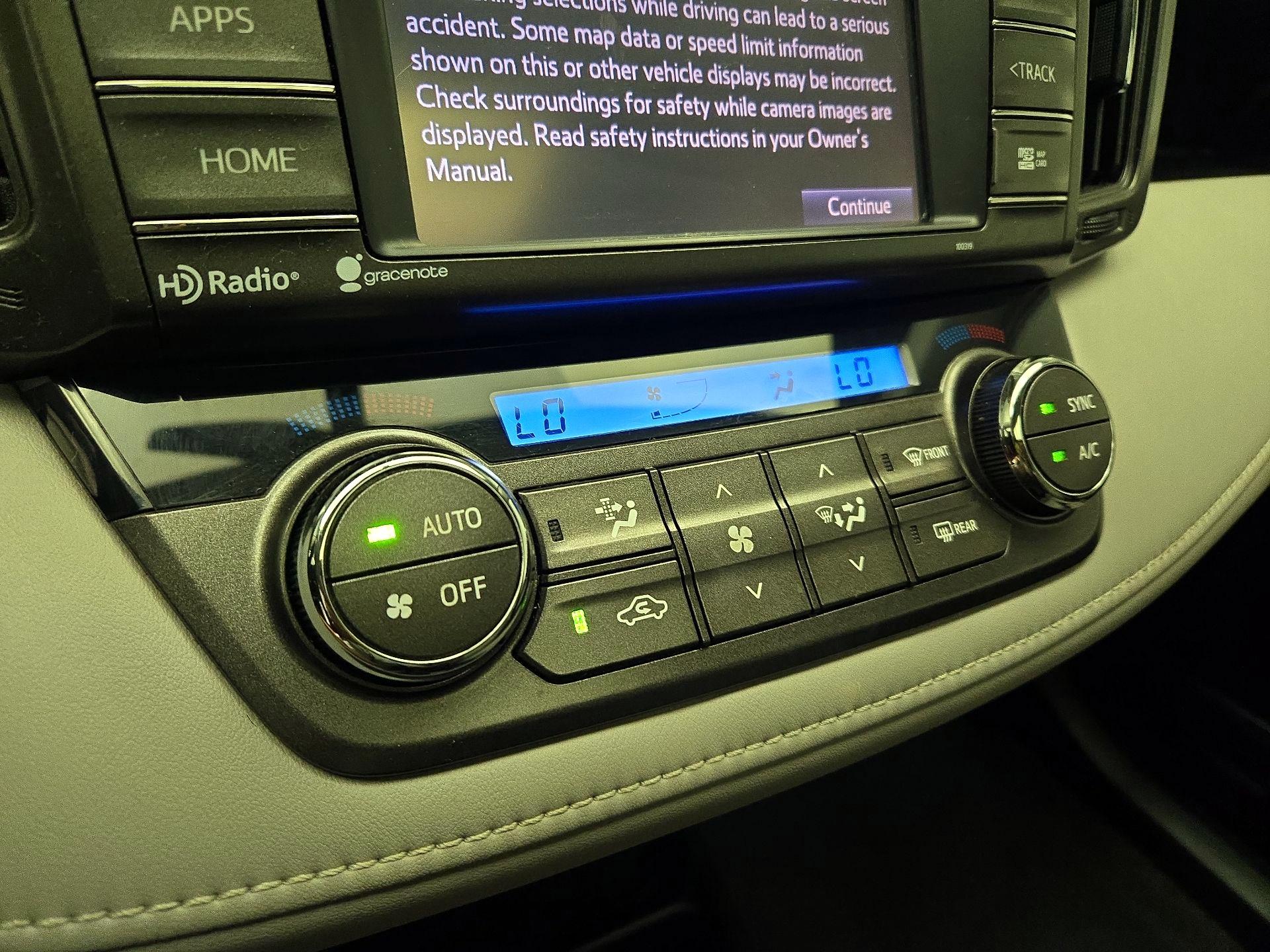 Thumbnail: 2015 Toyota RAV4 - 16