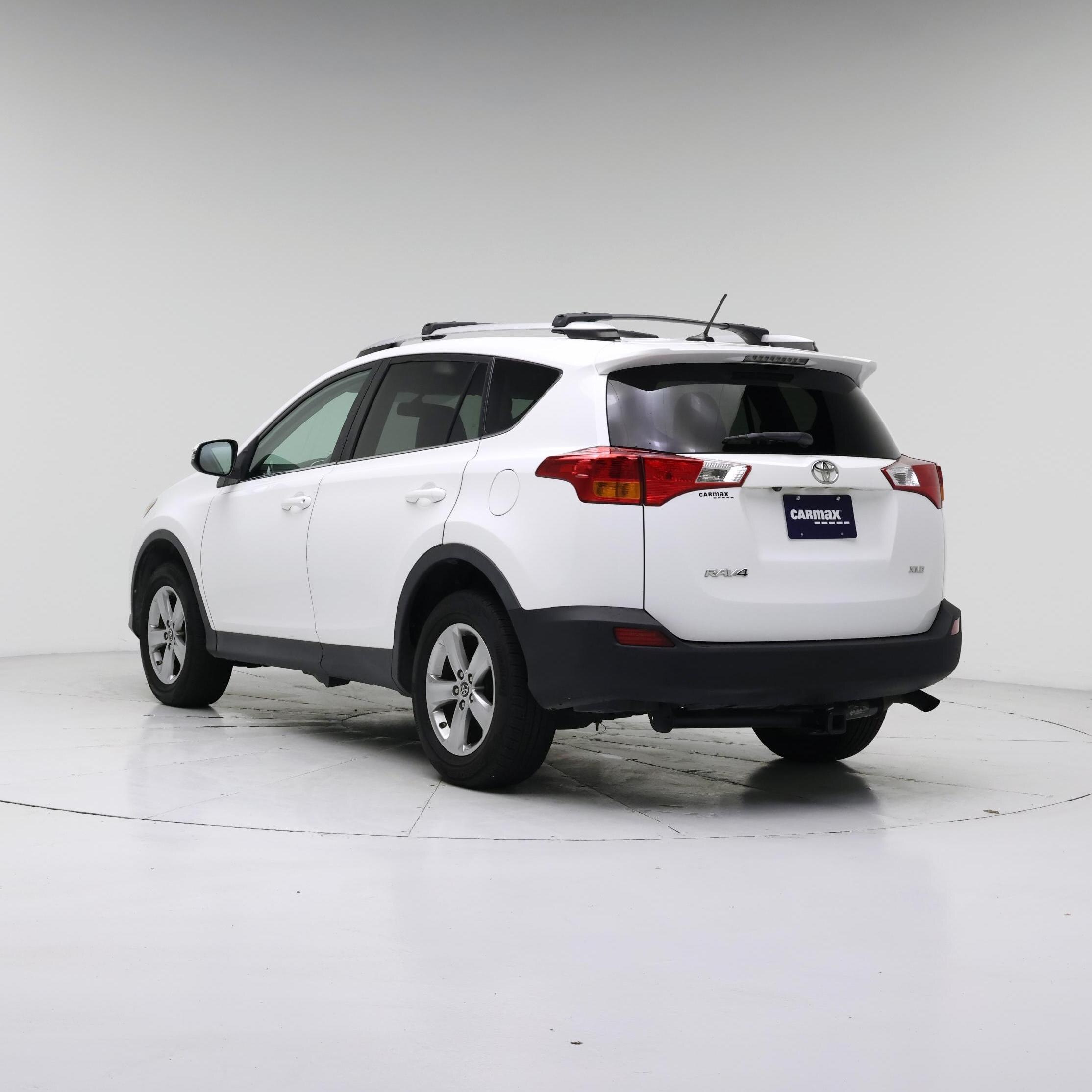 Thumbnail: 2015 Toyota RAV4 - 2