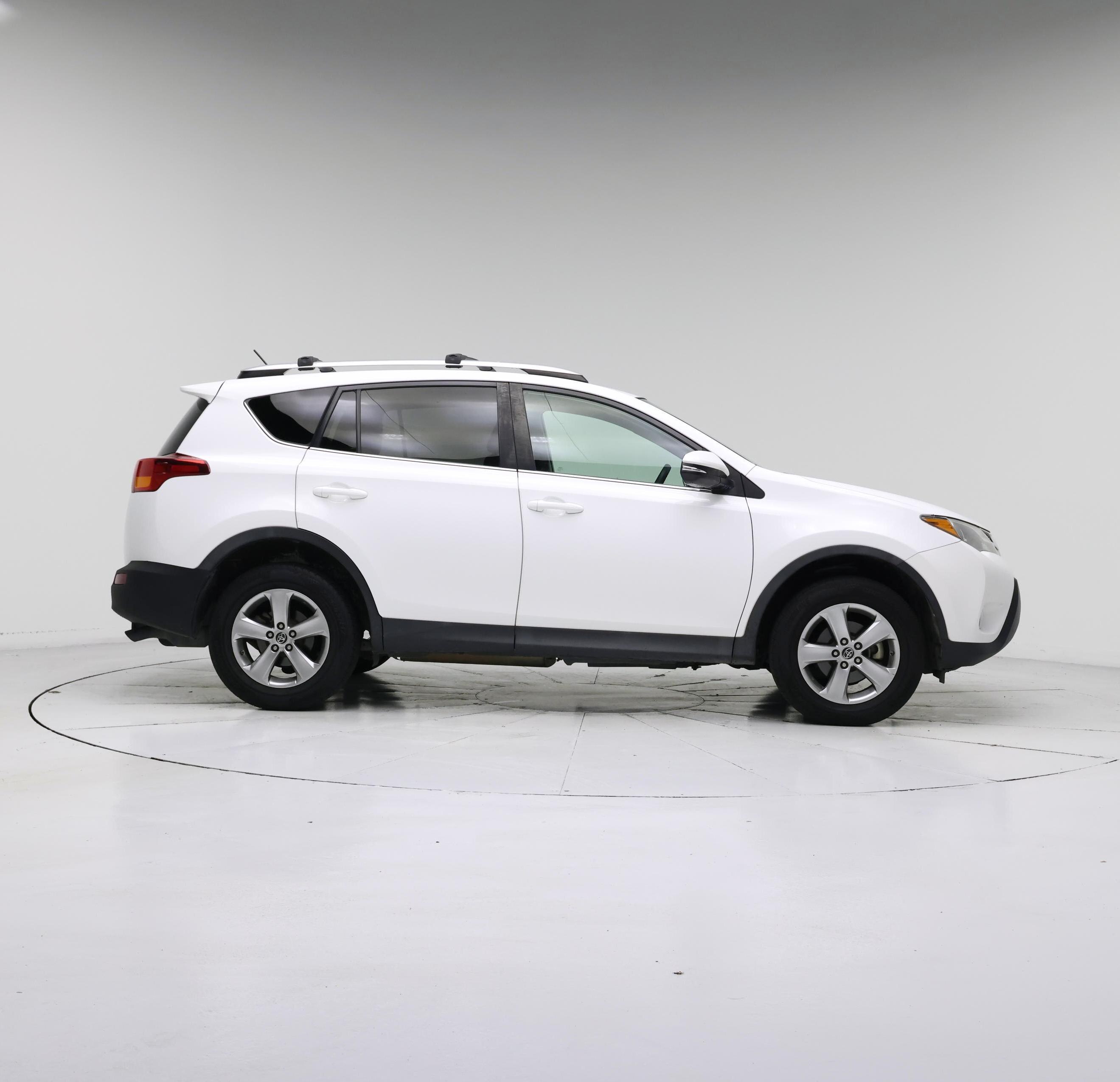 Thumbnail: 2015 Toyota RAV4 - 7