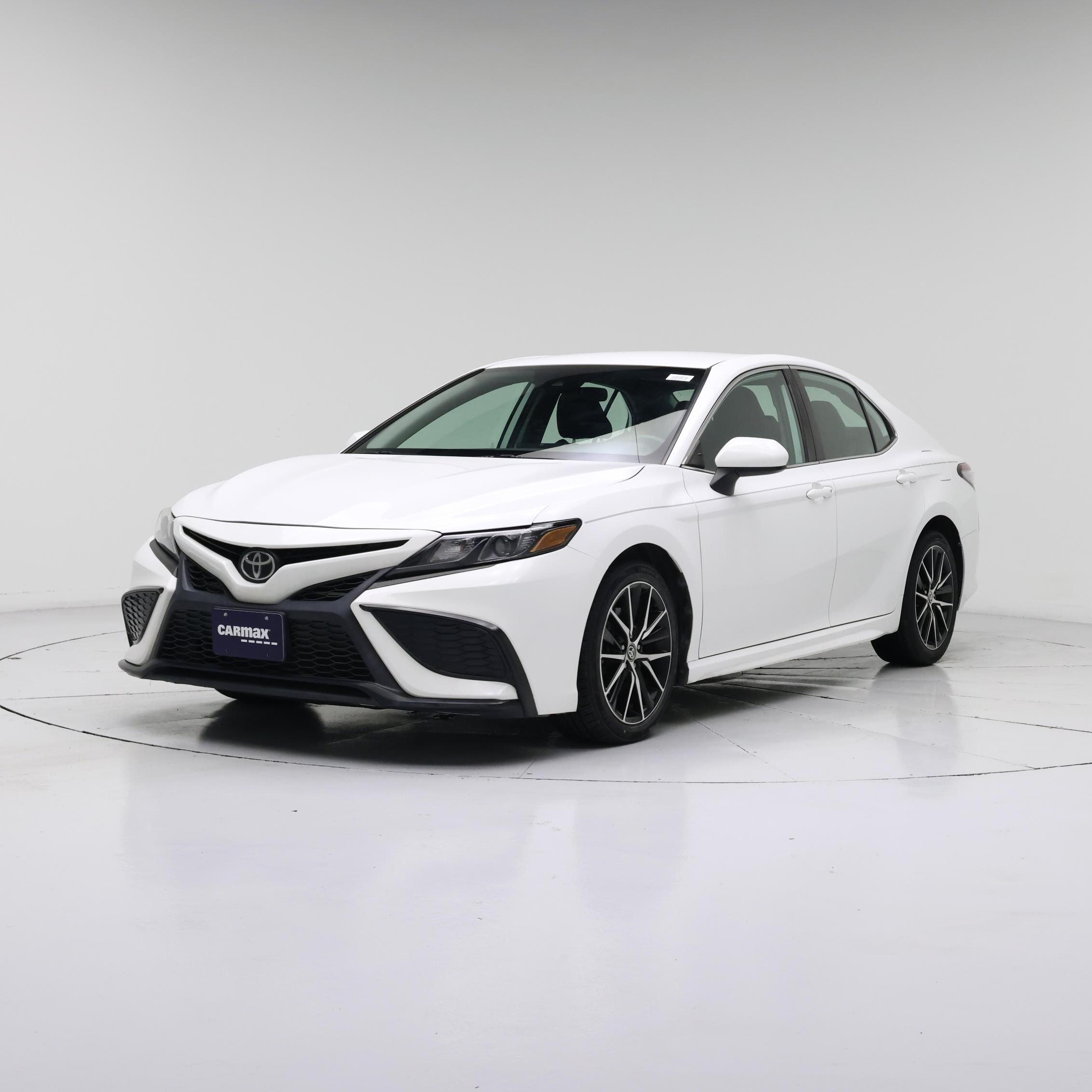 Thumbnail: 2021 Toyota Camry - 4