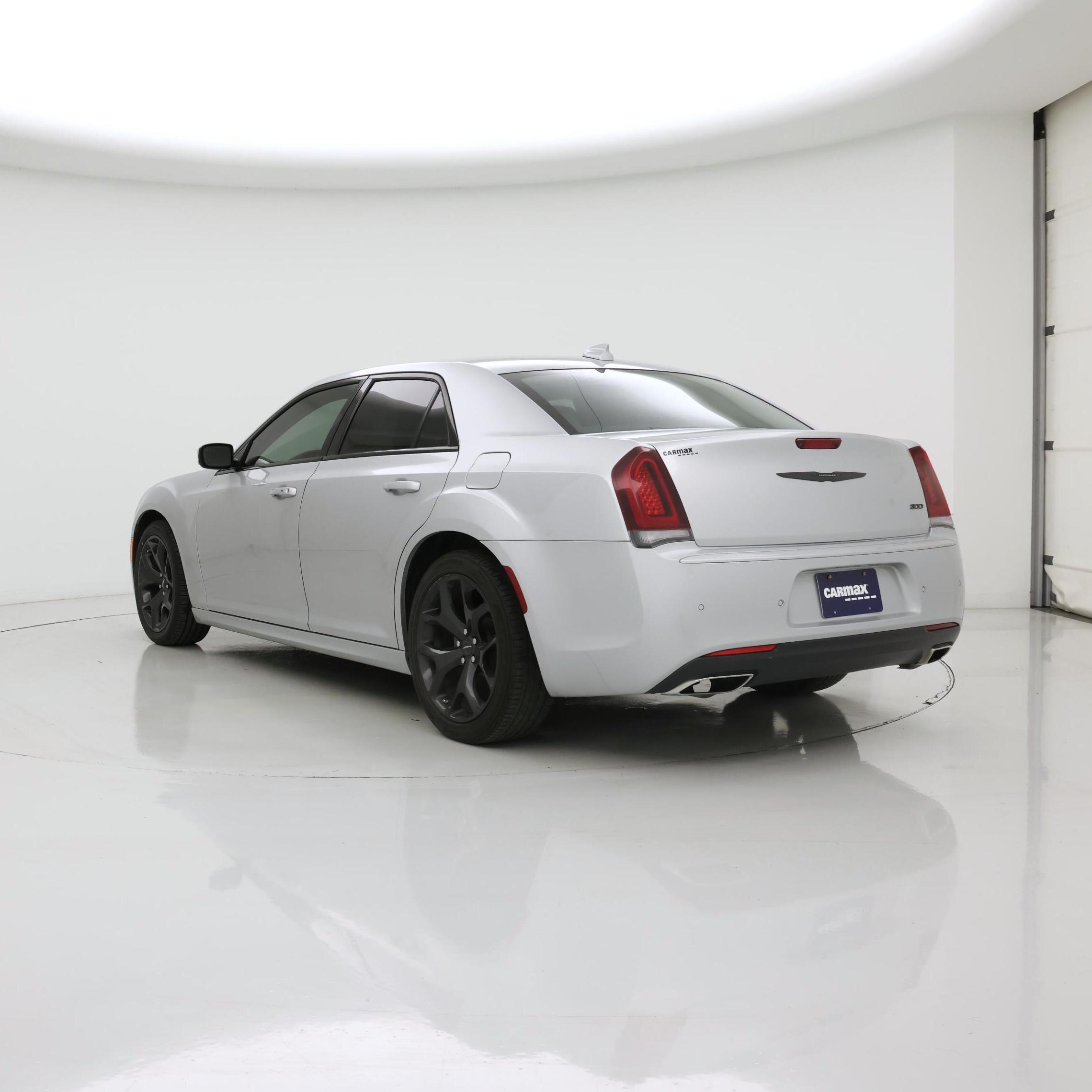 Thumbnail: 2022 Chrysler 300 - 2