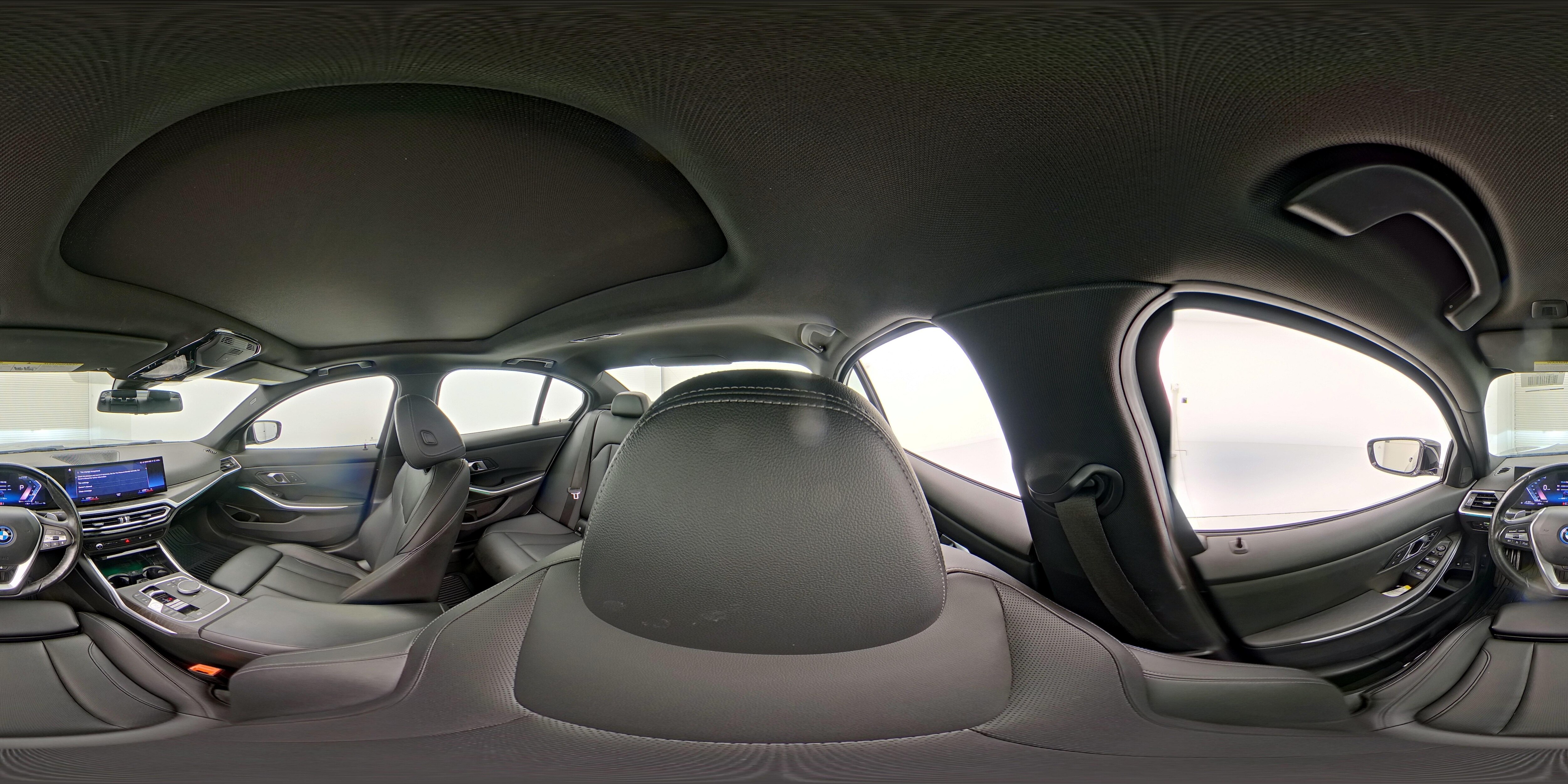 2024 BMW 3 Series 330e - Photo 28