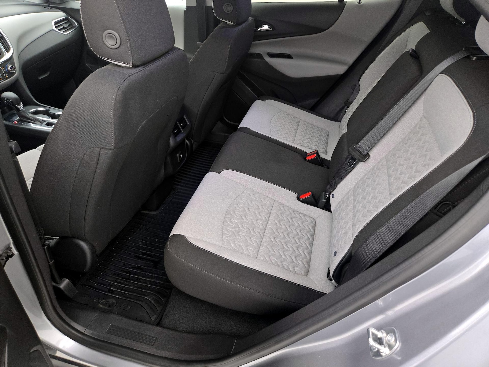 2024 Chevrolet Equinox LS - Photo 18