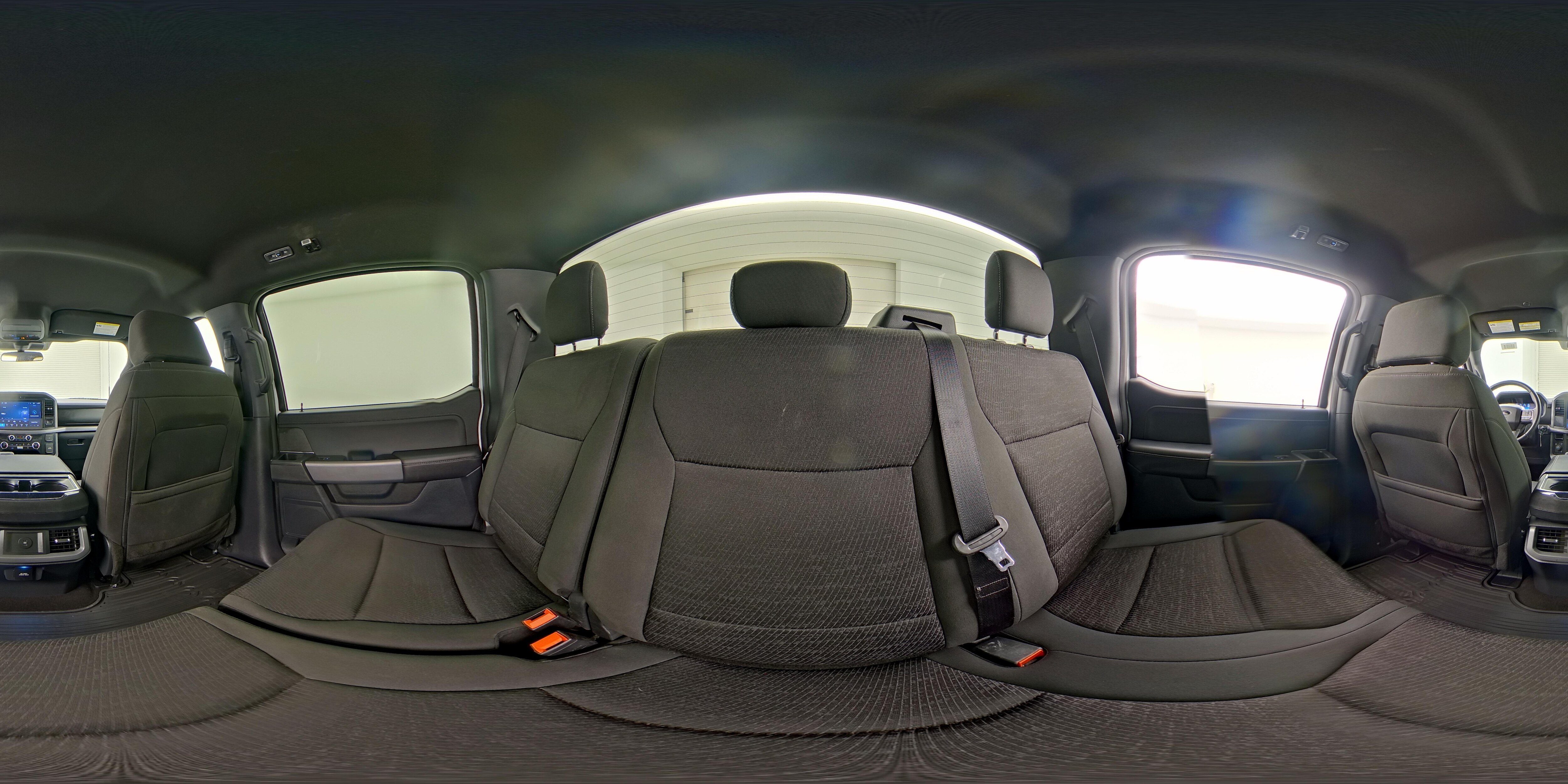 2025 Ford F-150 XLT - Photo 23