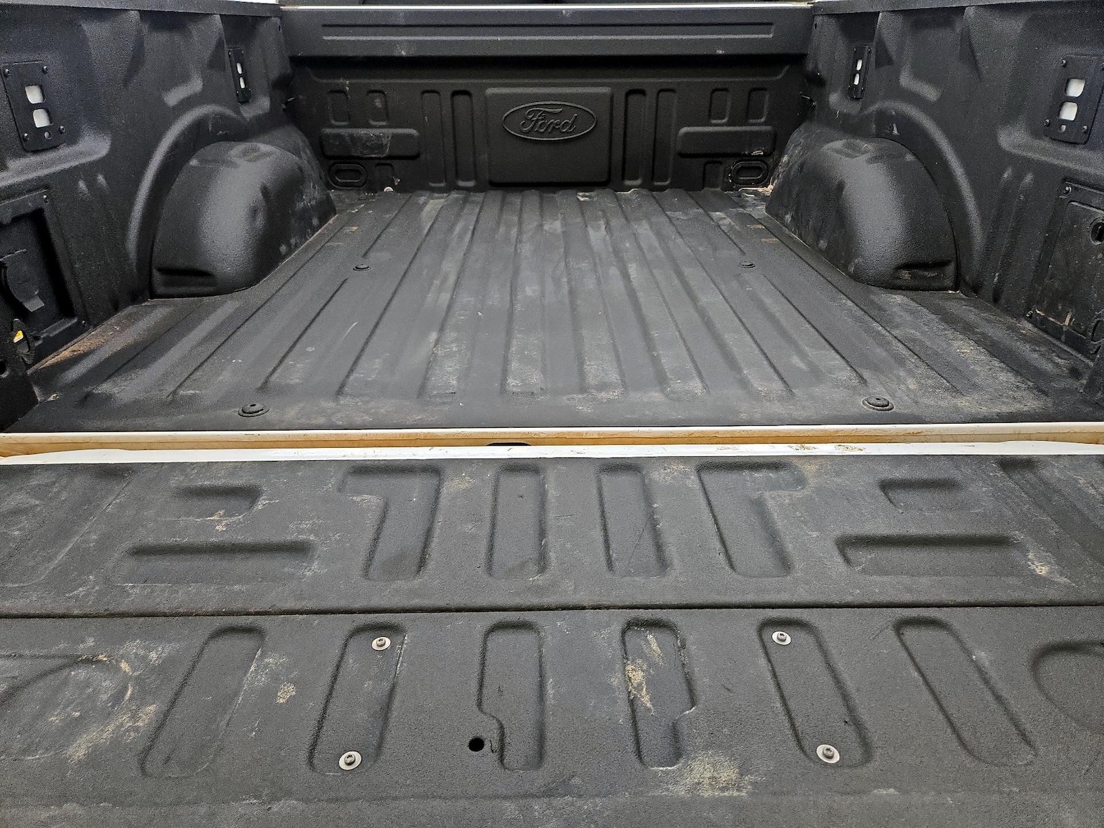 2025 Ford F-150 XLT - Photo 19