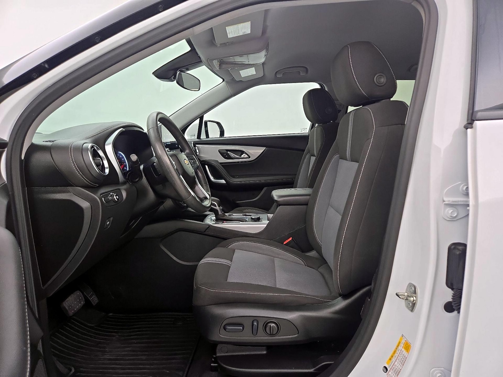 2023 Chevrolet Blazer 2LT - Photo 12