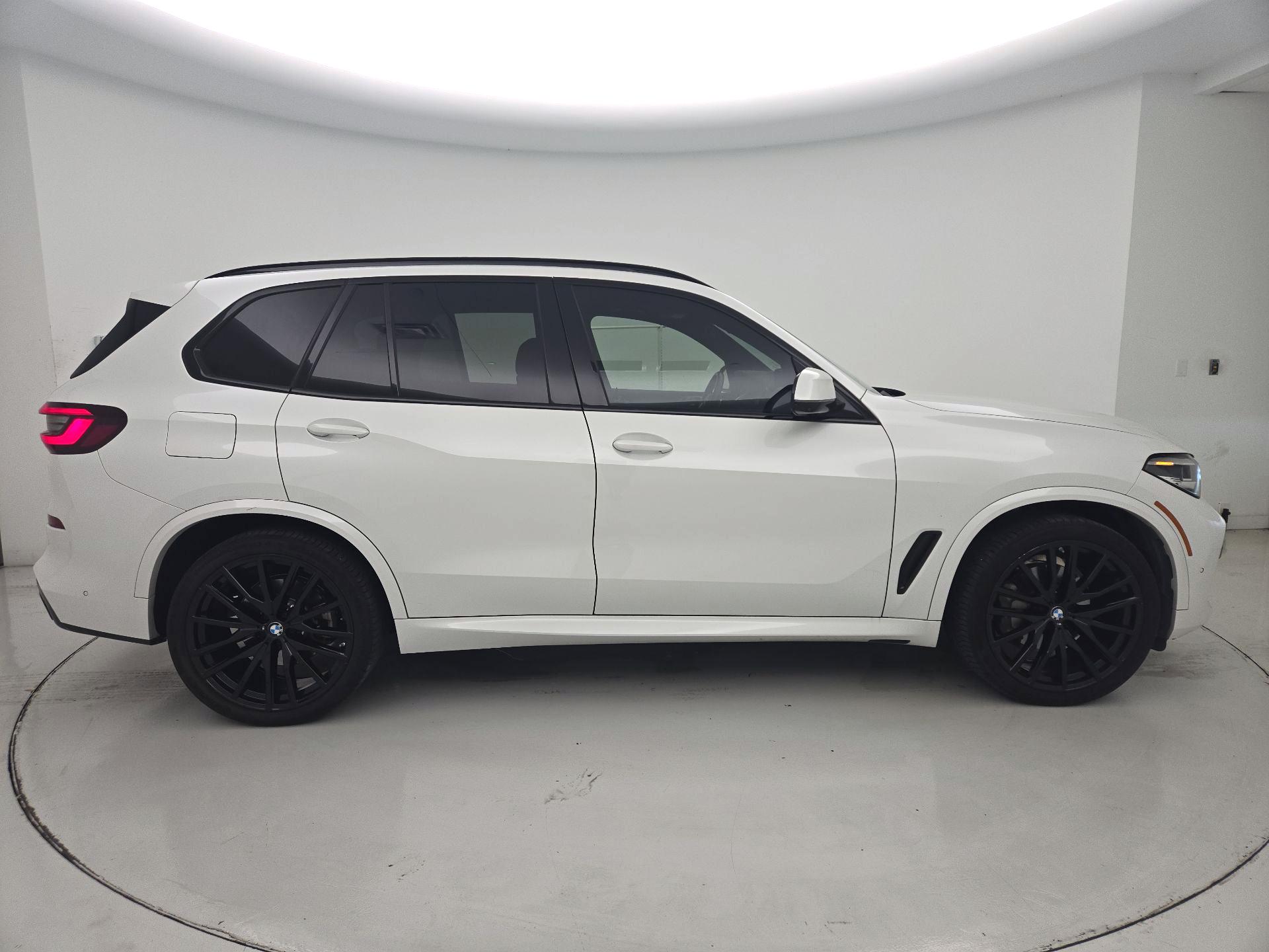 Thumbnail: 2022 BMW X5 - 4