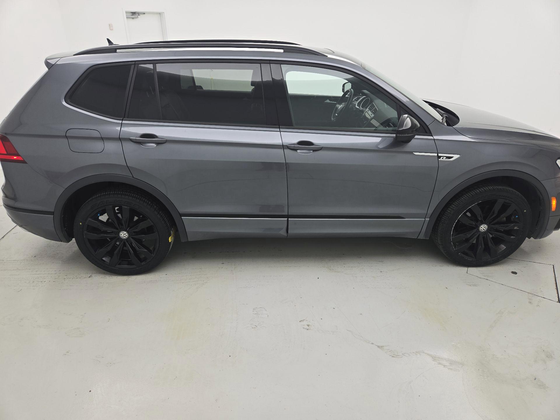 Thumbnail: 2020 Volkswagen Tiguan - 4