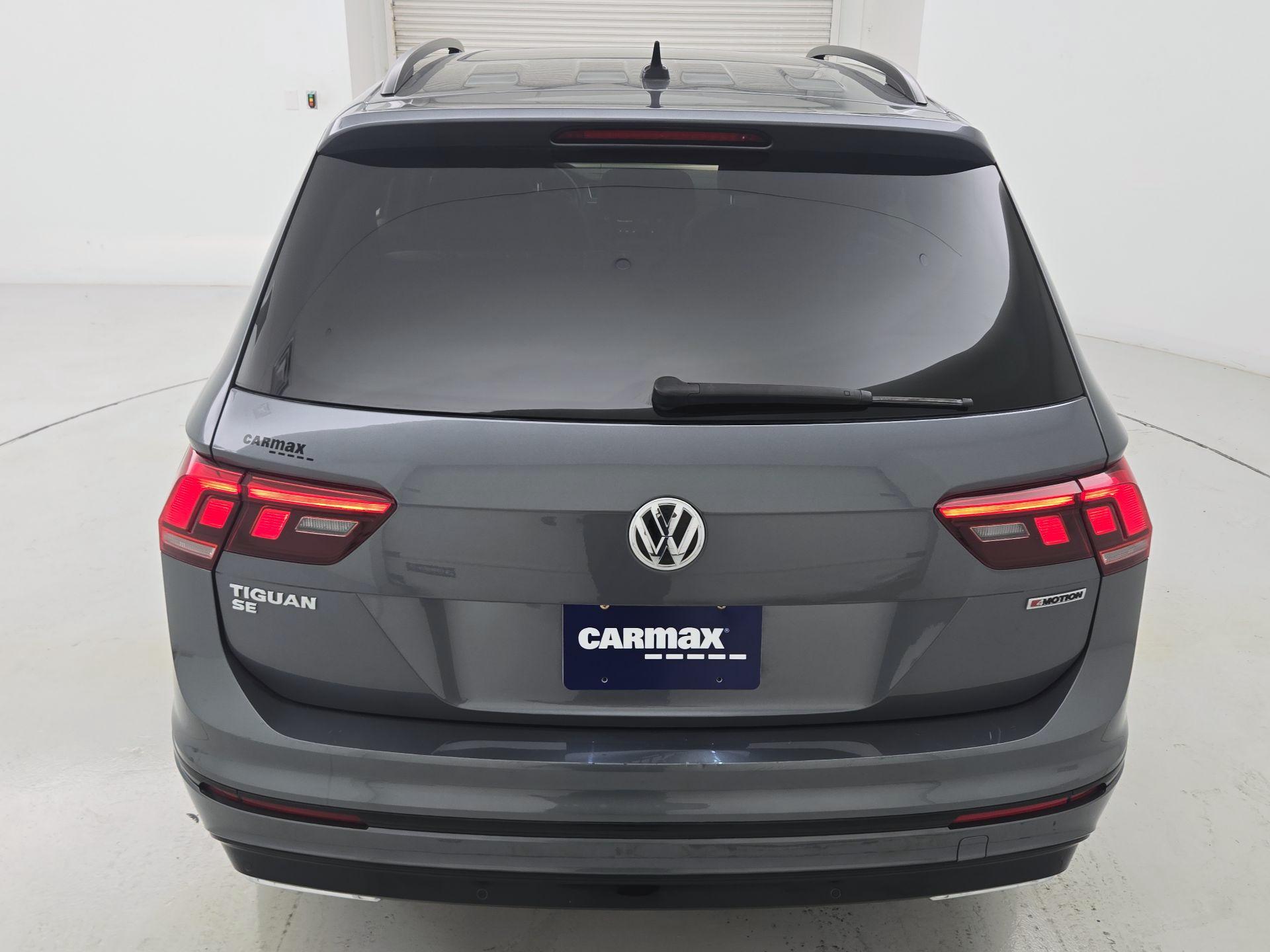 Thumbnail: 2020 Volkswagen Tiguan - 6
