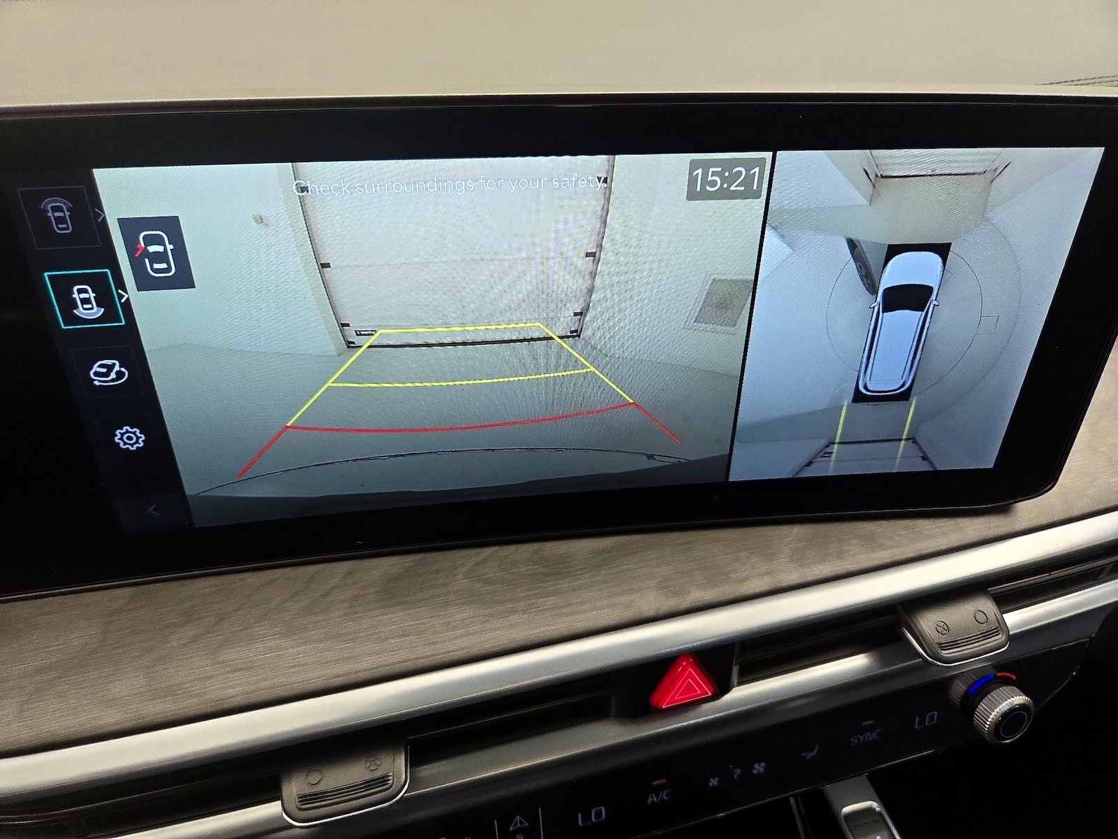 2025 Kia Sorento X-Line SX Prestige - Photo 14