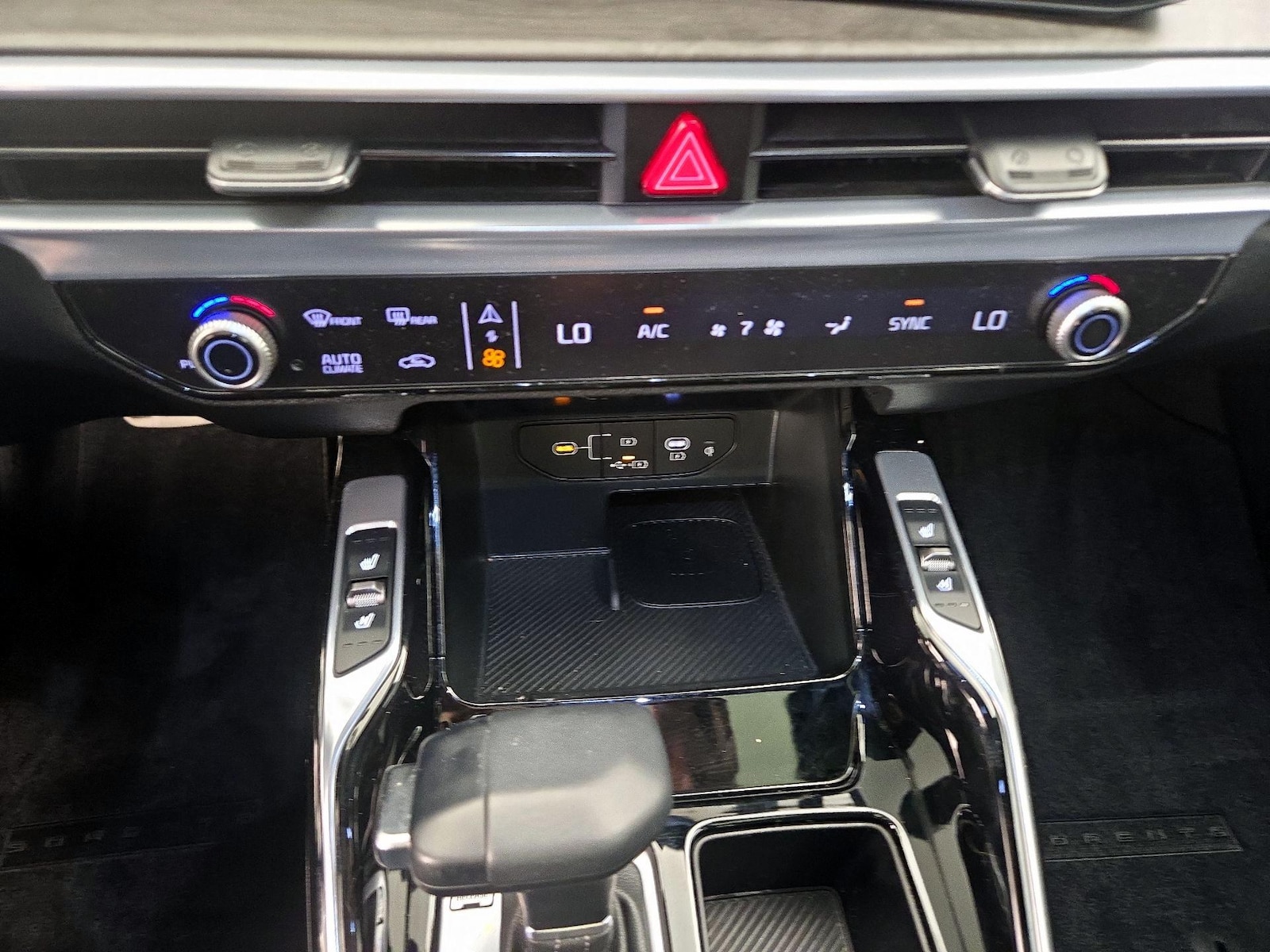 2025 Kia Sorento X-Line SX Prestige - Photo 16