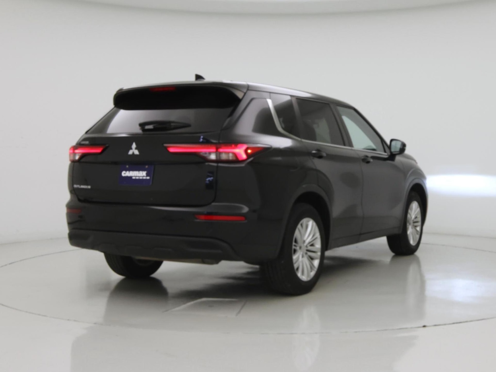 2023 Mitsubishi Outlander ES - Photo 9