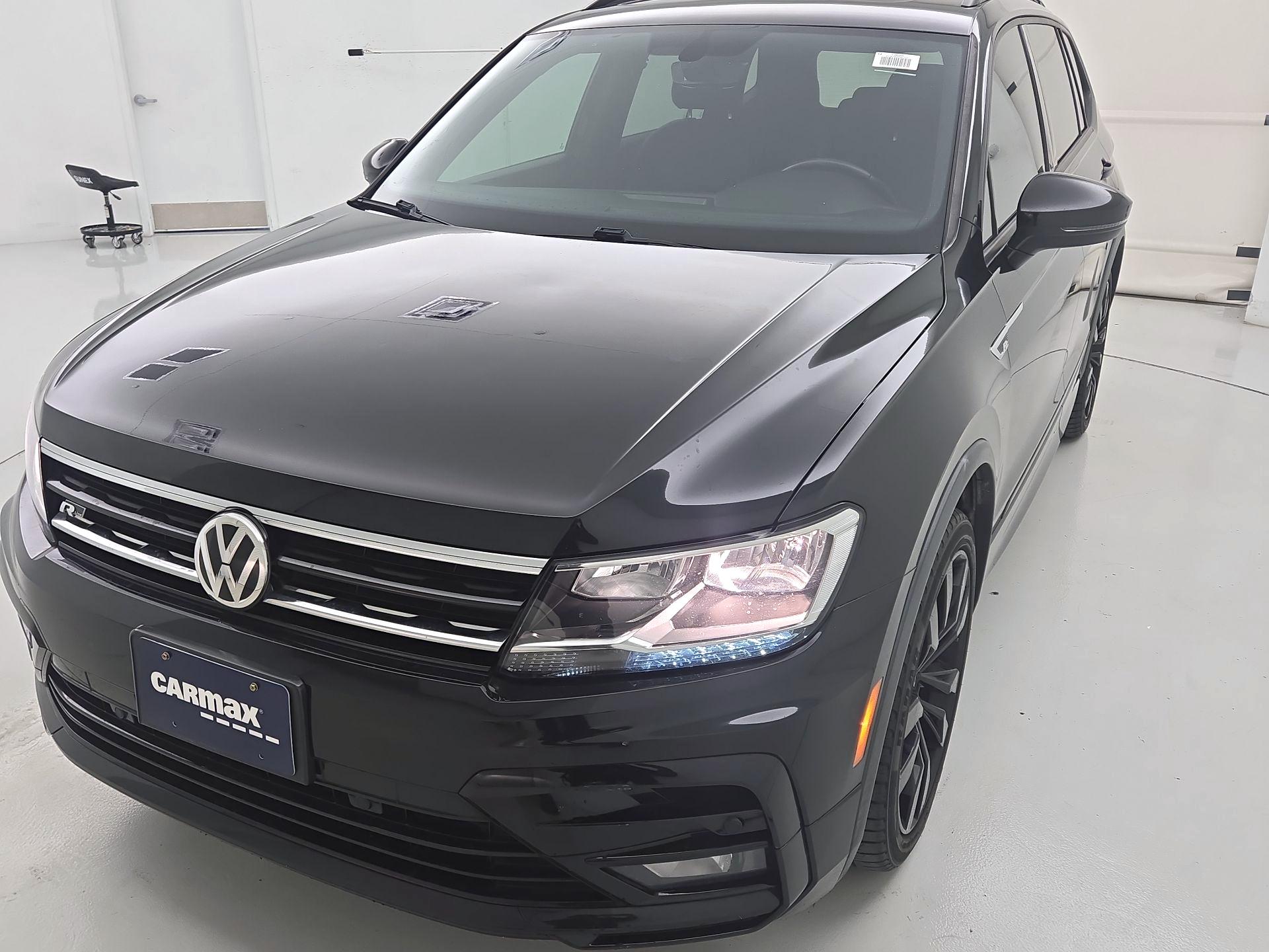 Thumbnail: 2021 Volkswagen Tiguan - 3