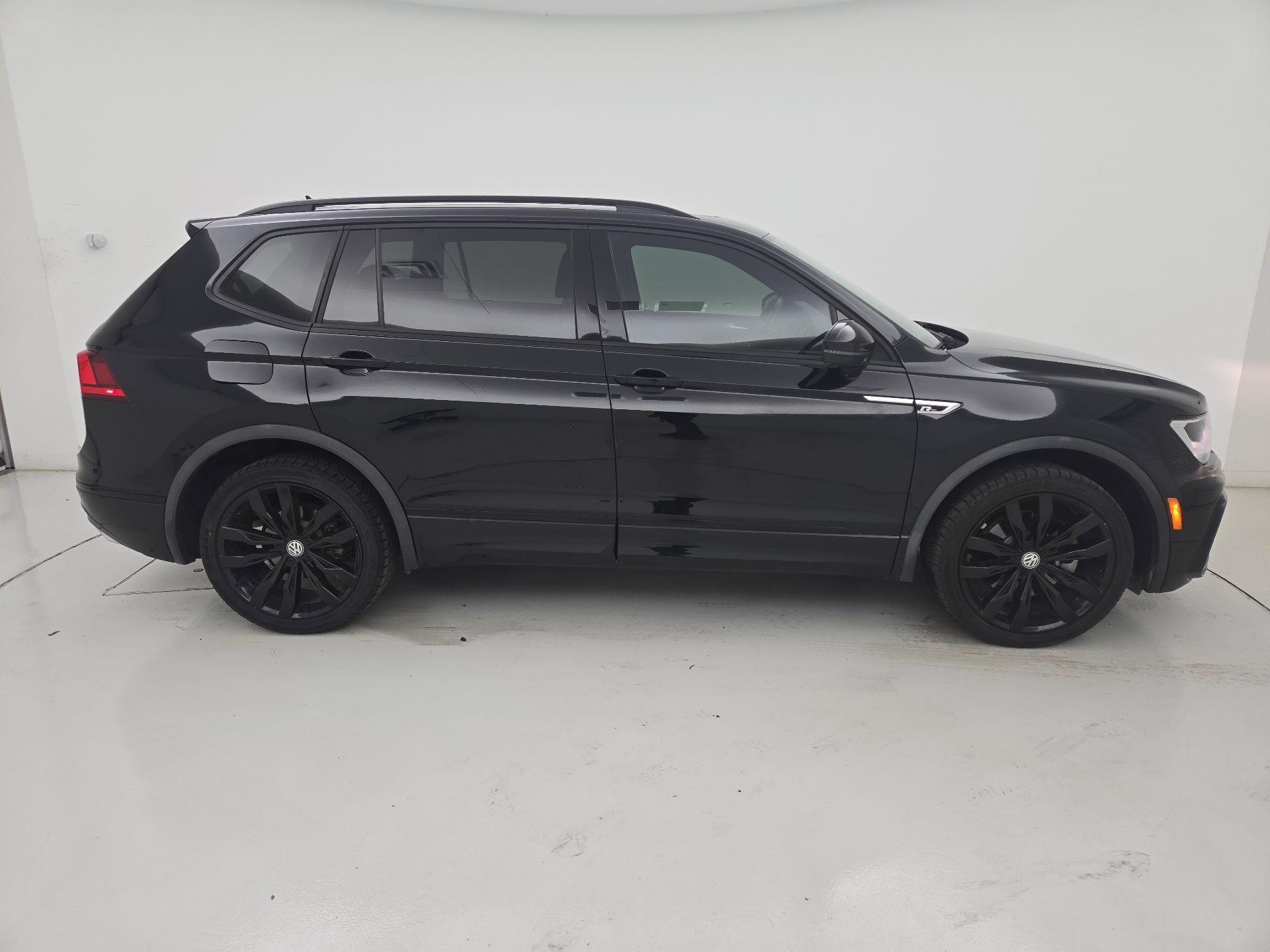 Thumbnail: 2021 Volkswagen Tiguan - 4