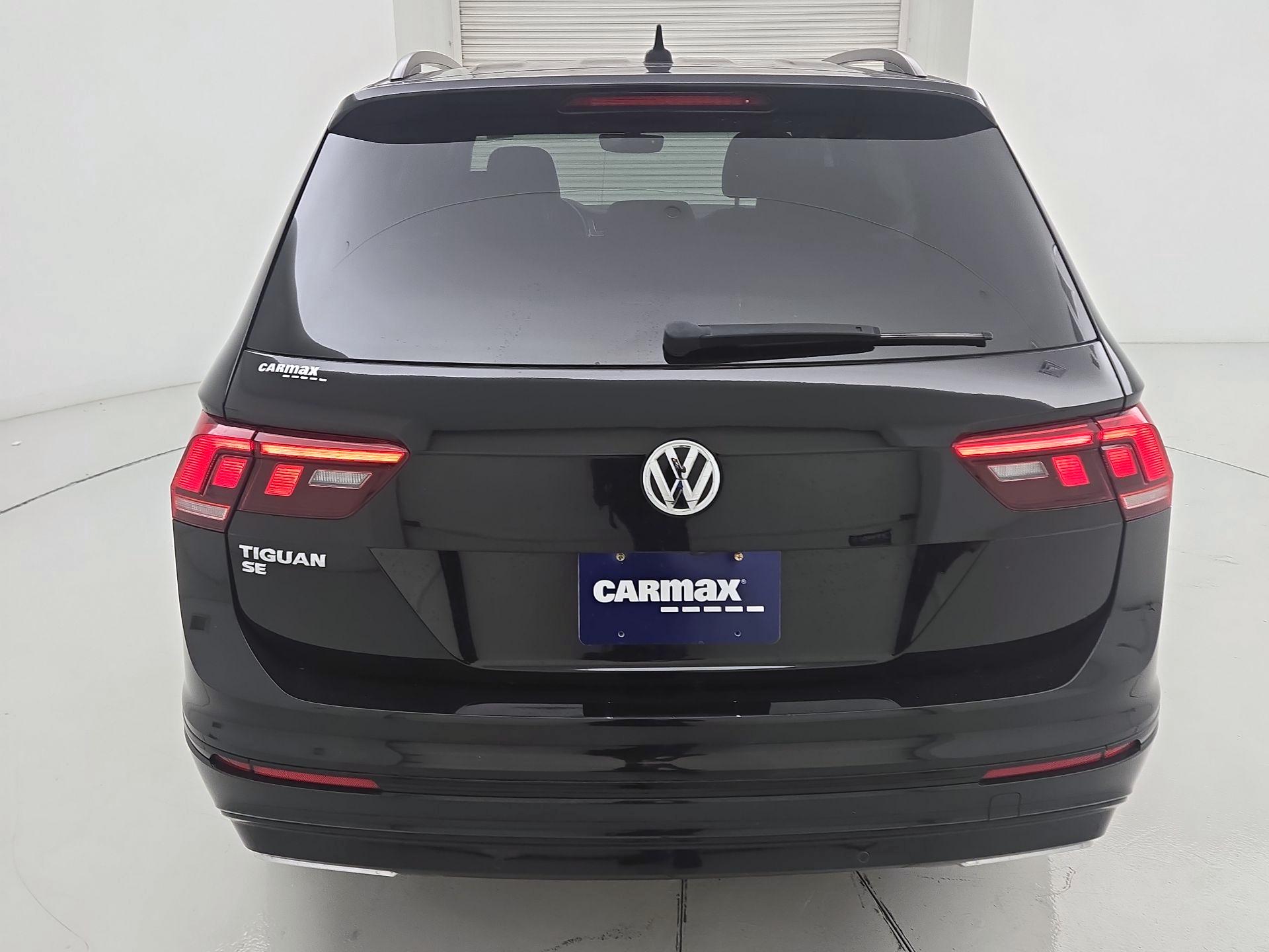 Thumbnail: 2021 Volkswagen Tiguan - 6