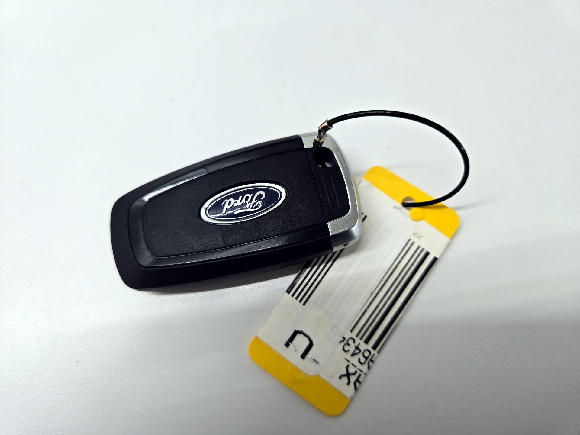 Thumbnail: 2022 Ford Edge - 20