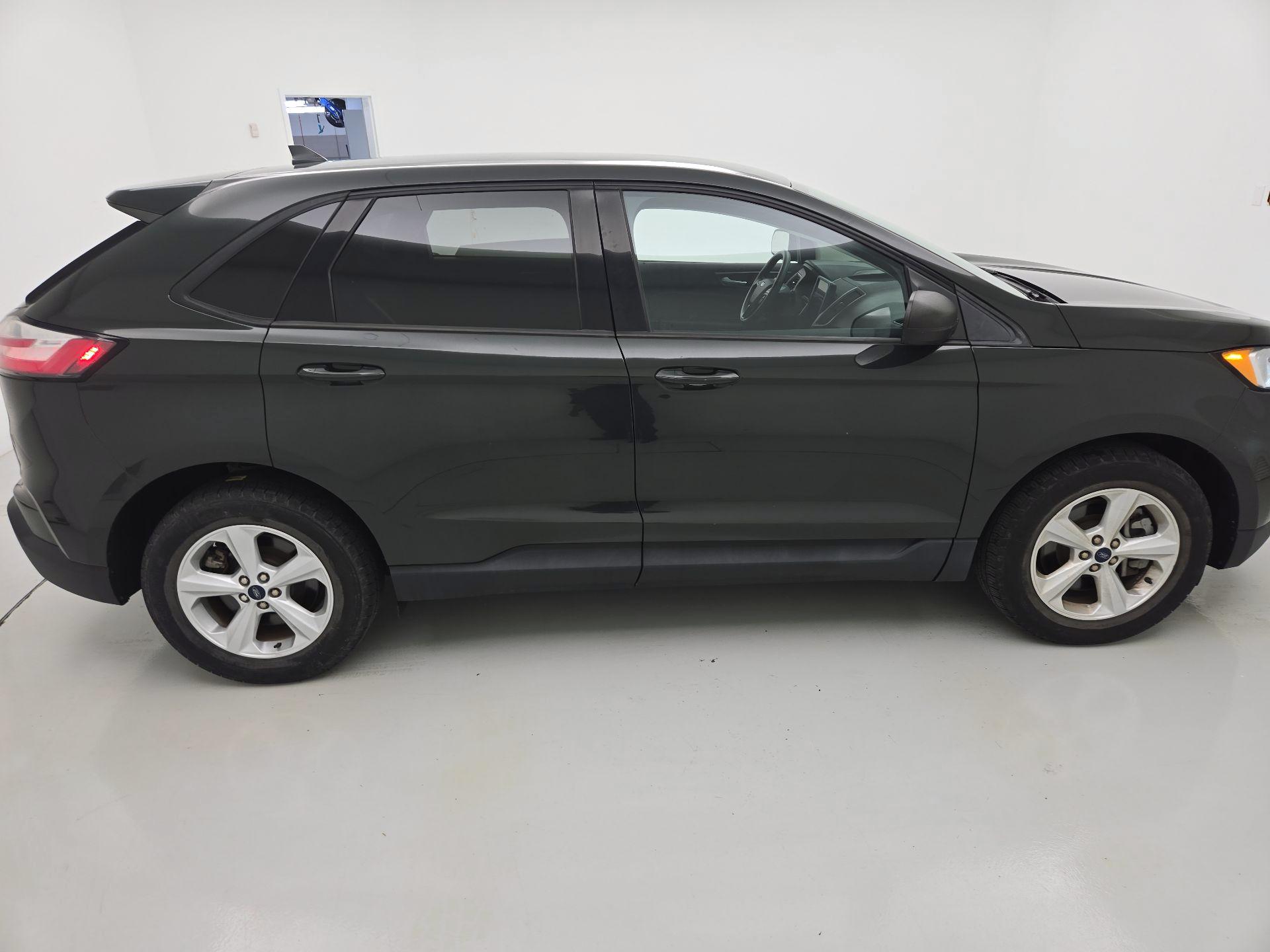 Thumbnail: 2022 Ford Edge - 4