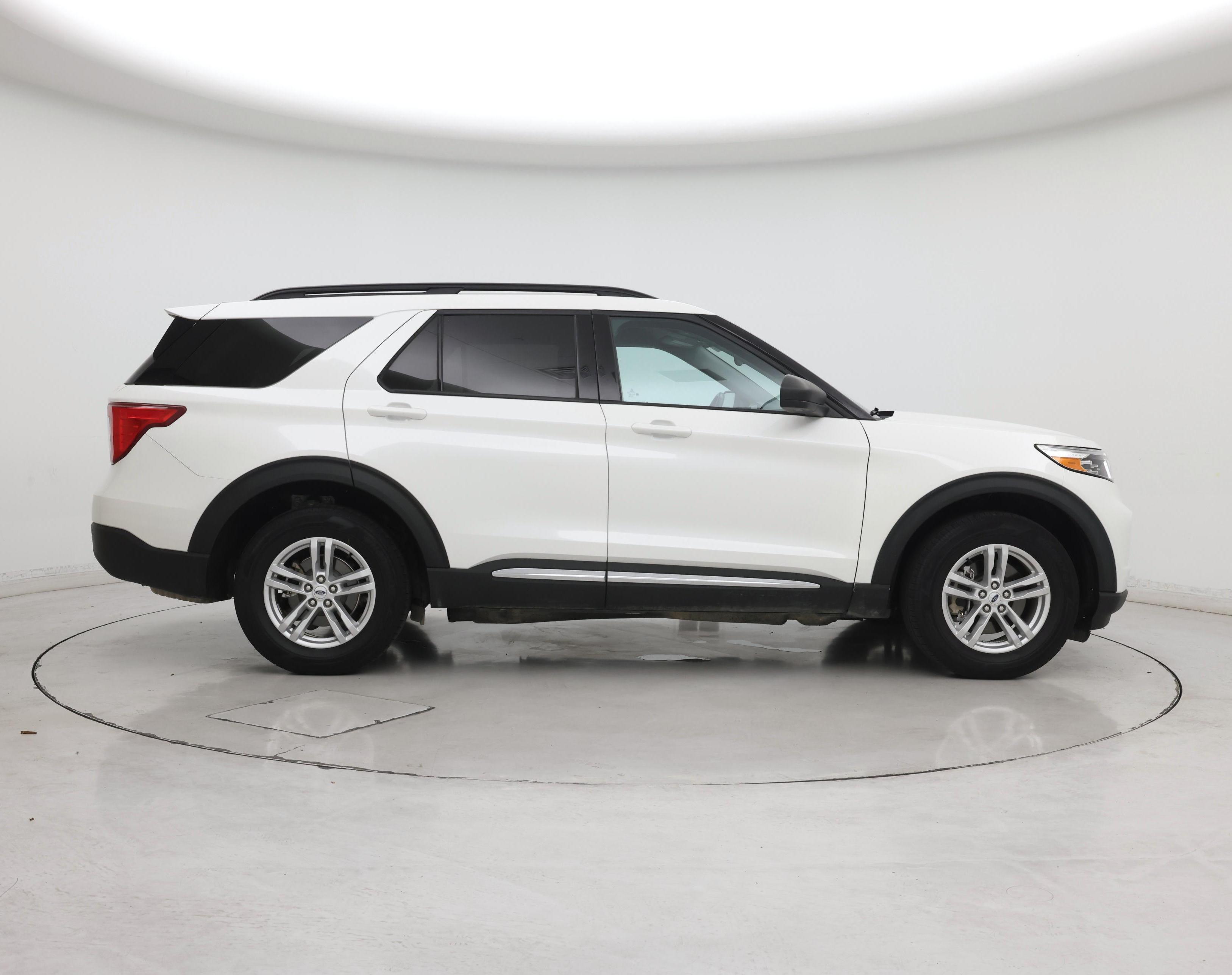 Thumbnail: 2023 Ford Explorer - 7