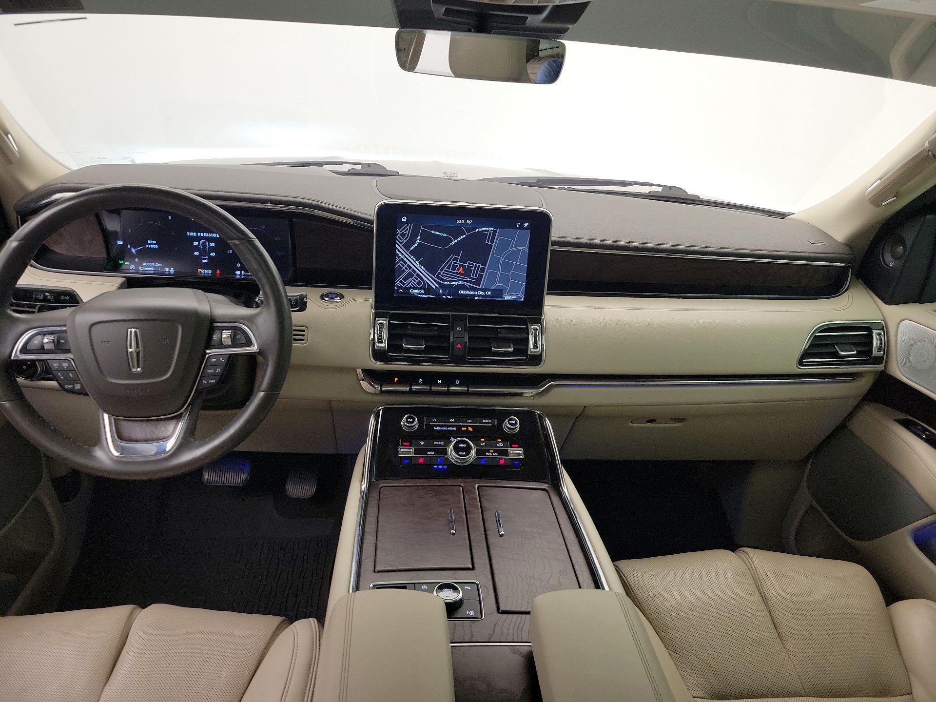 Thumbnail: 2020 Lincoln Navigator - 9