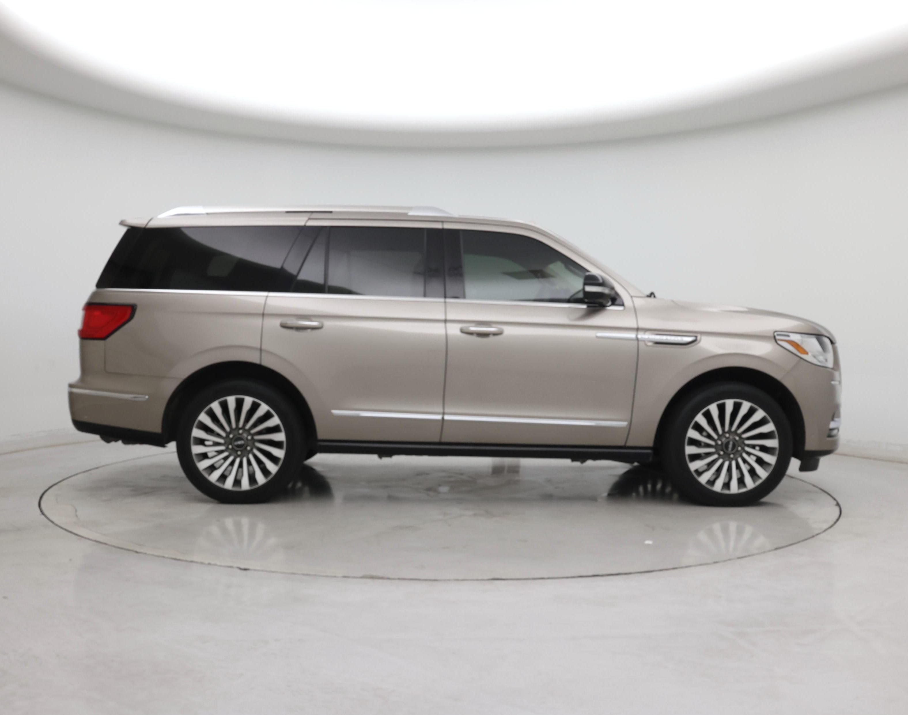 Thumbnail: 2020 Lincoln Navigator - 7