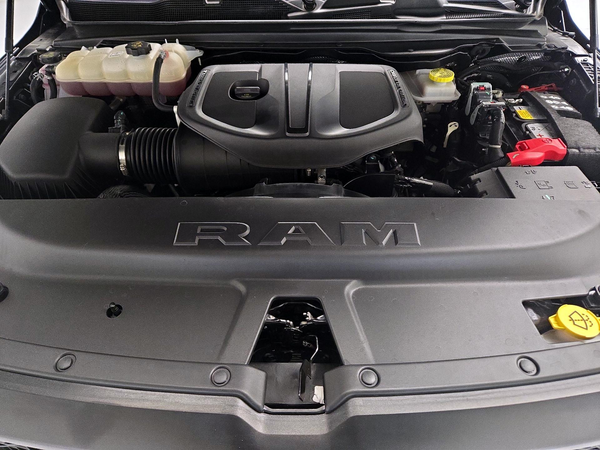 Thumbnail: 2025 RAM 1500 - 18