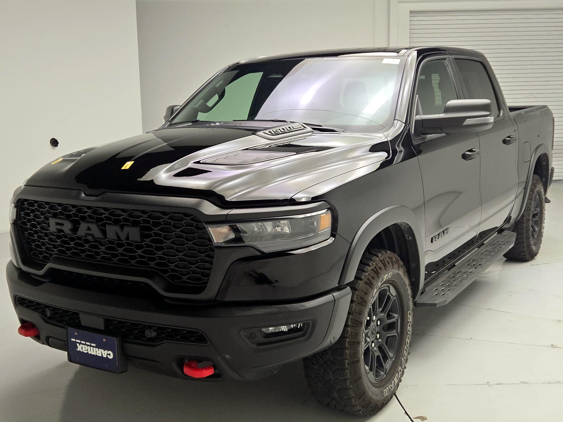 Thumbnail: 2025 RAM 1500 - 3