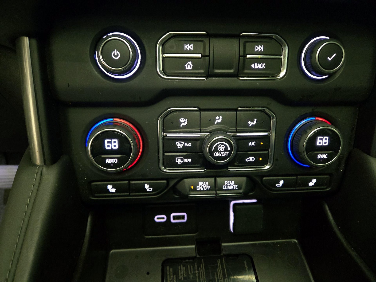 2023 Chevrolet Tahoe LT - Photo 18