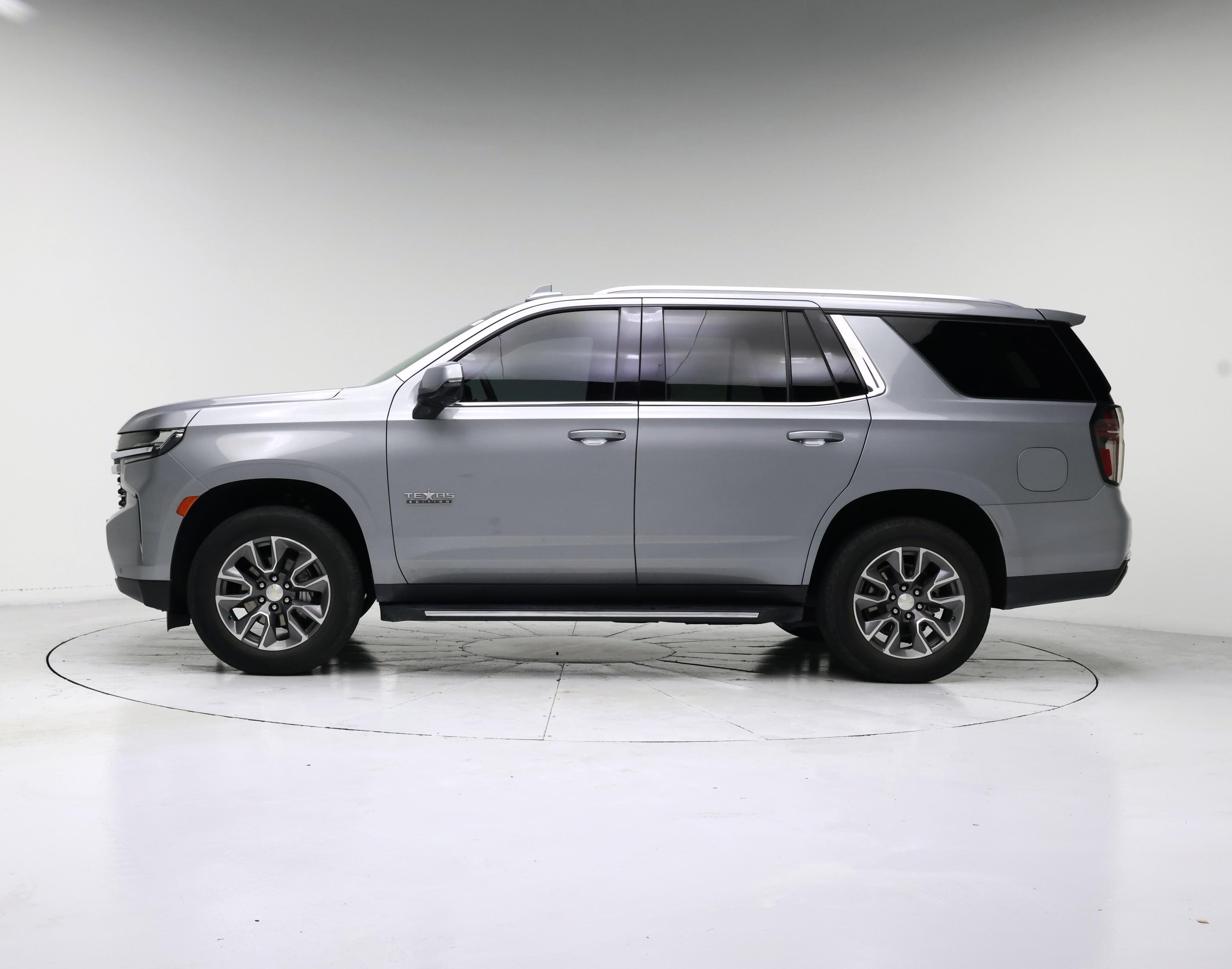Thumbnail: 2023 Chevrolet Tahoe - 3
