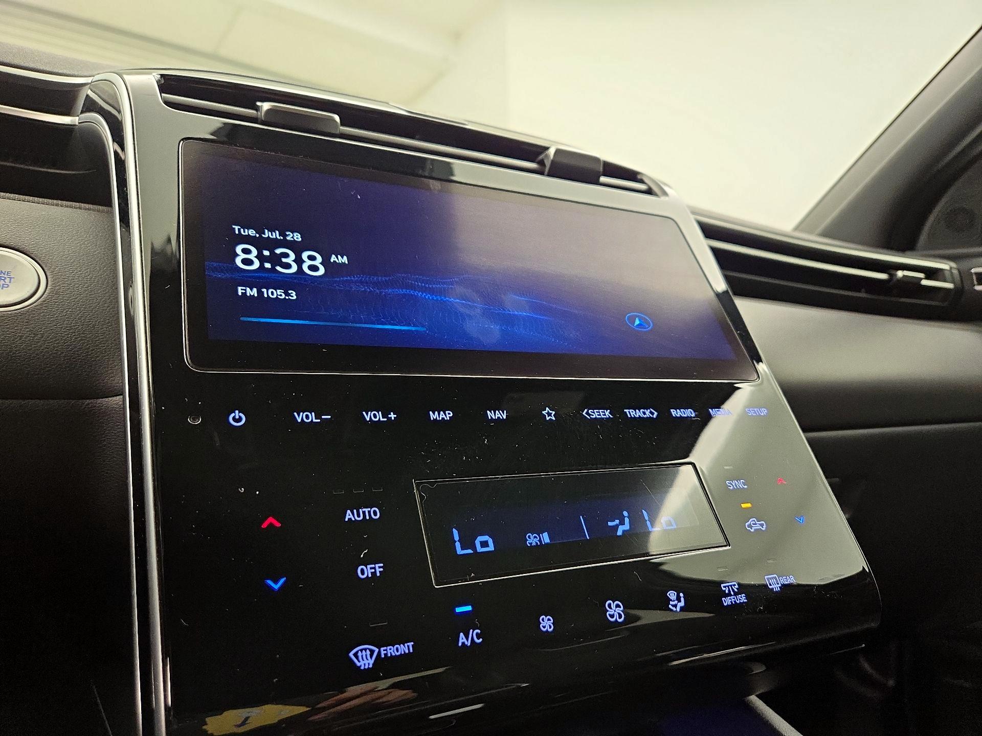 Thumbnail: 2023 Hyundai Santa Cruz - 17