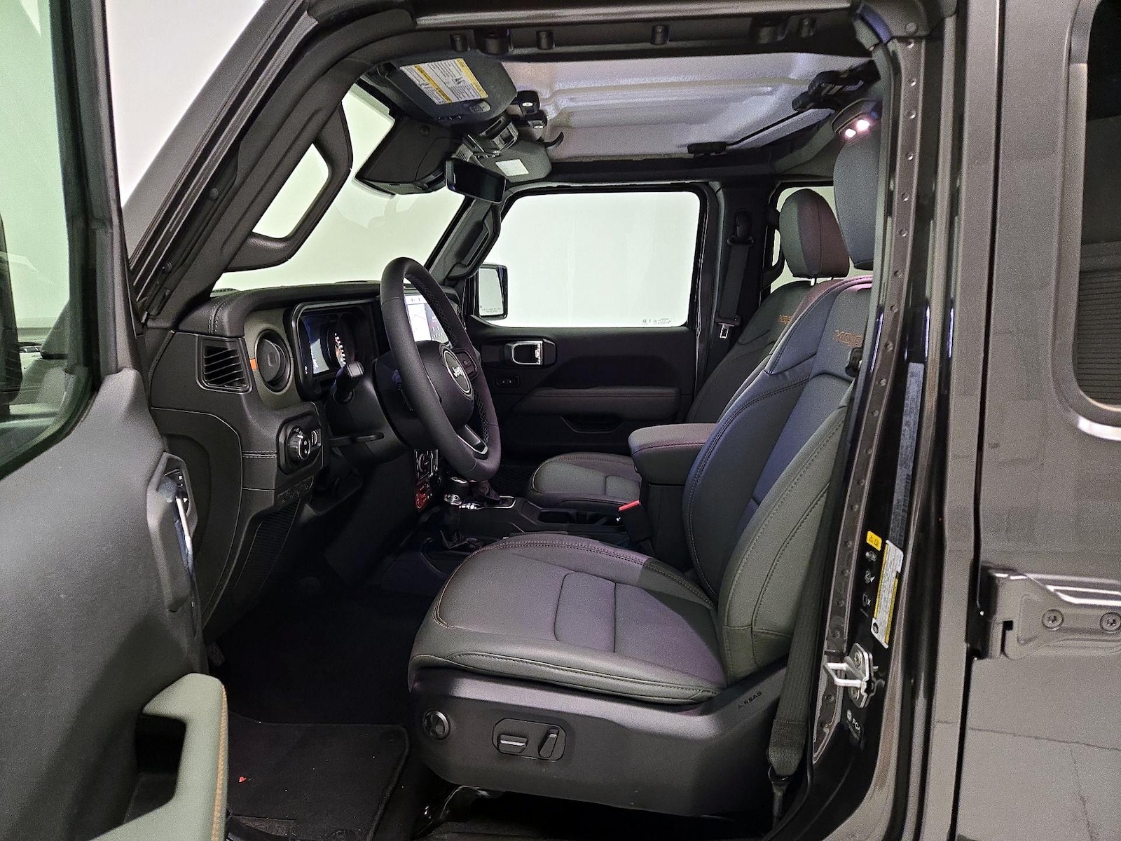 2026 Jeep Gladiator Mojave - Photo 12