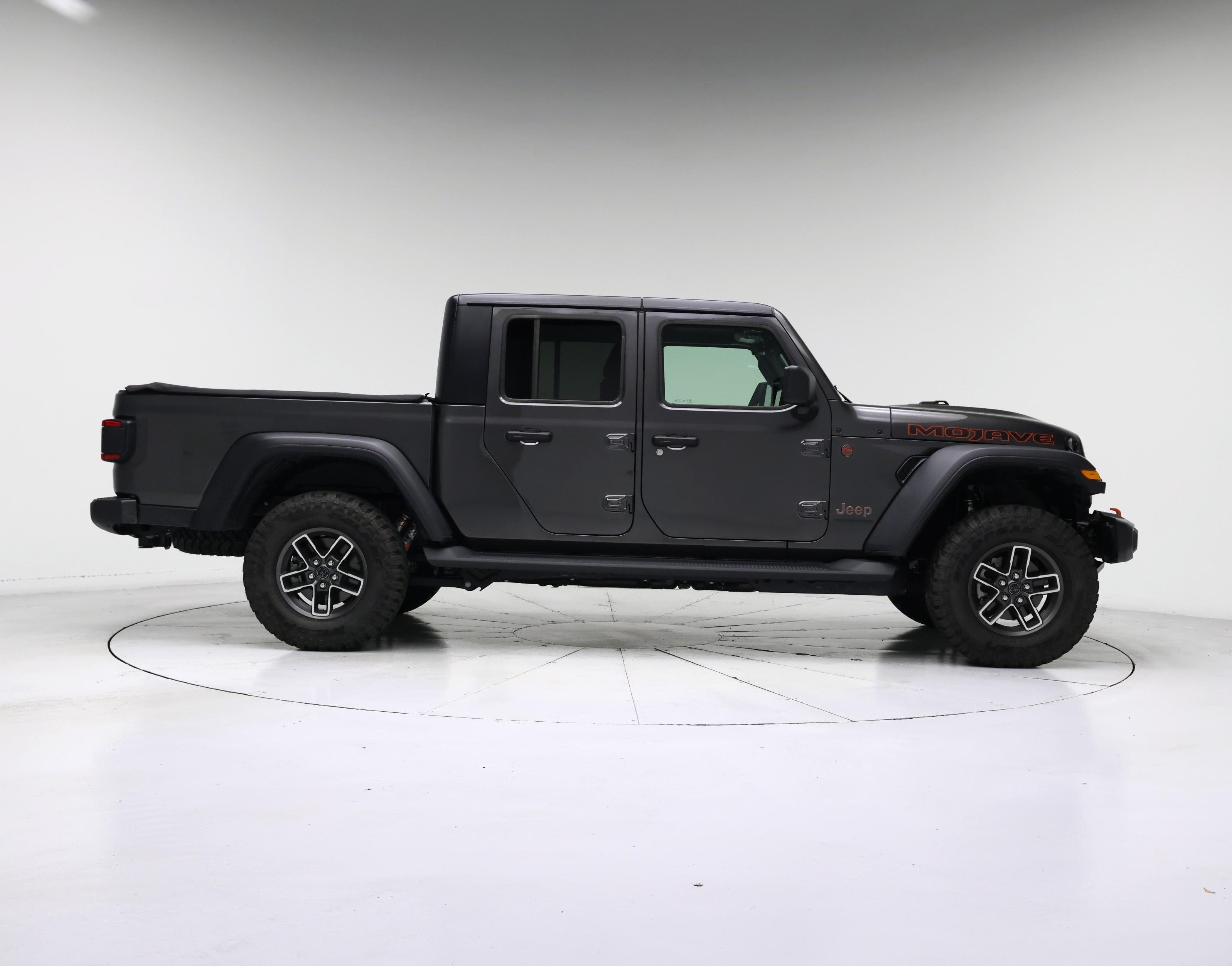 Thumbnail: 2026 Jeep Gladiator - 7