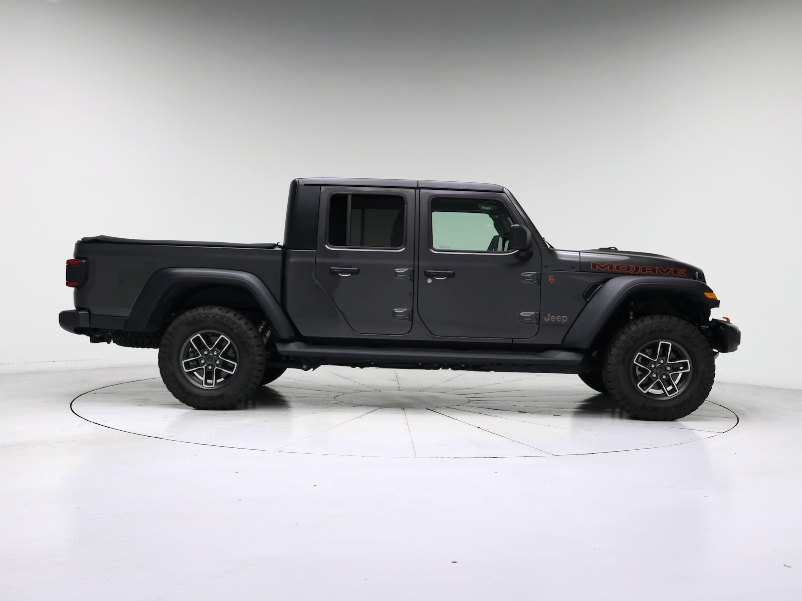 2026 Jeep Gladiator Mojave - Photo 8