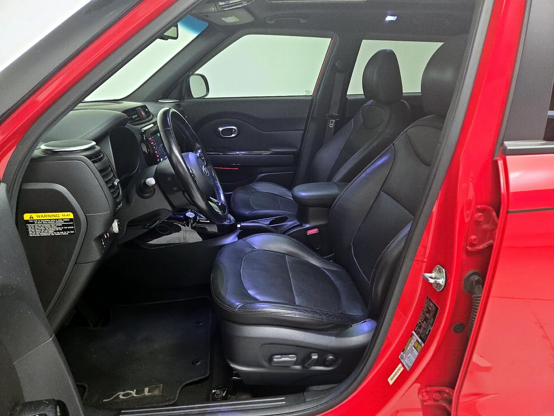Thumbnail: 2015 Kia Soul - 11