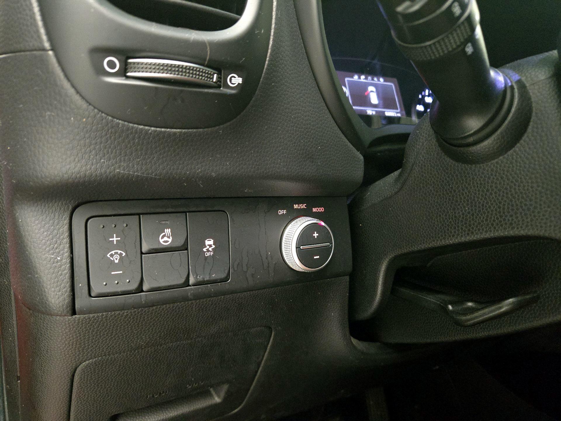 Thumbnail: 2015 Kia Soul - 13
