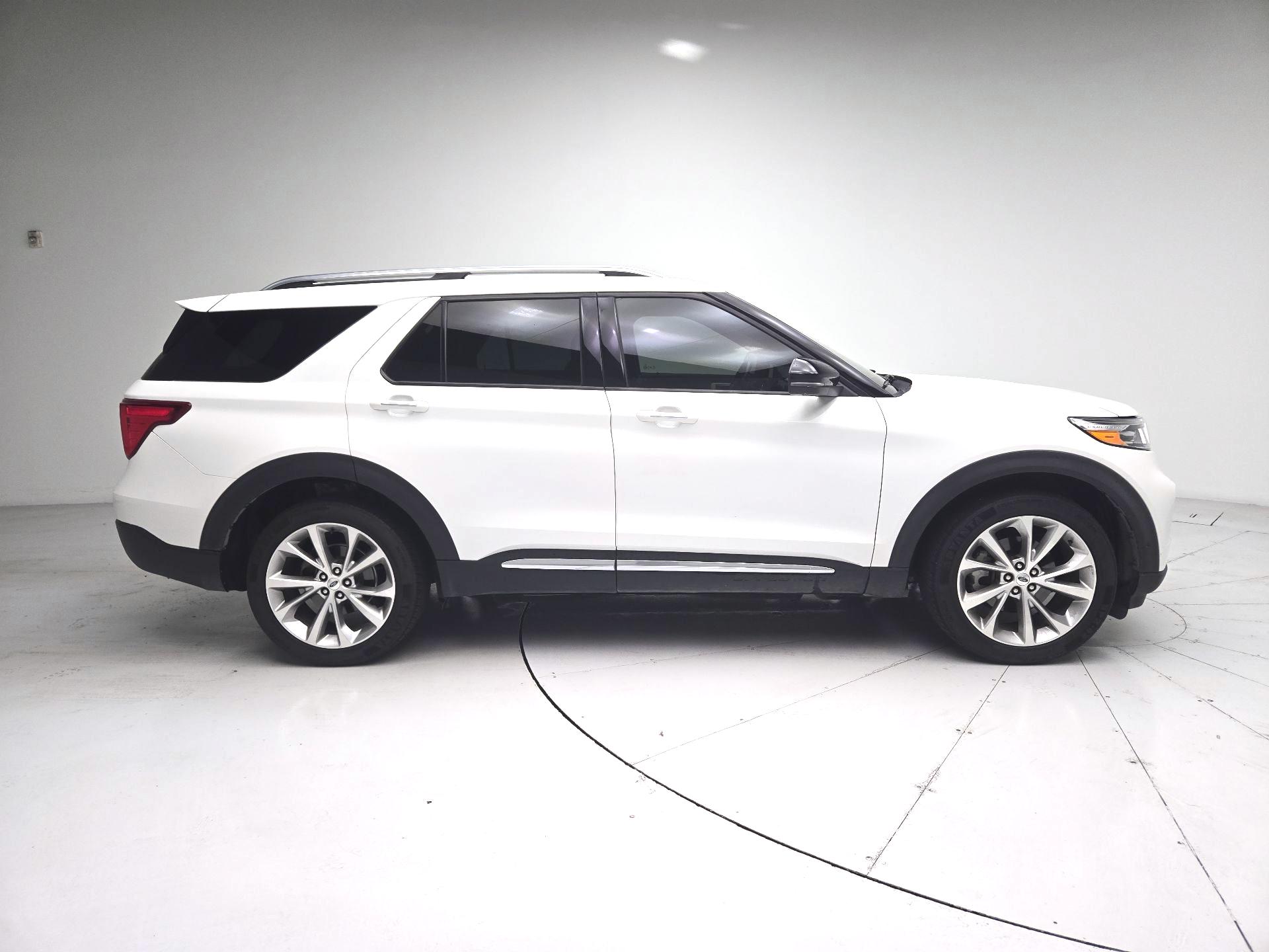 Thumbnail: 2021 Ford Explorer - 4