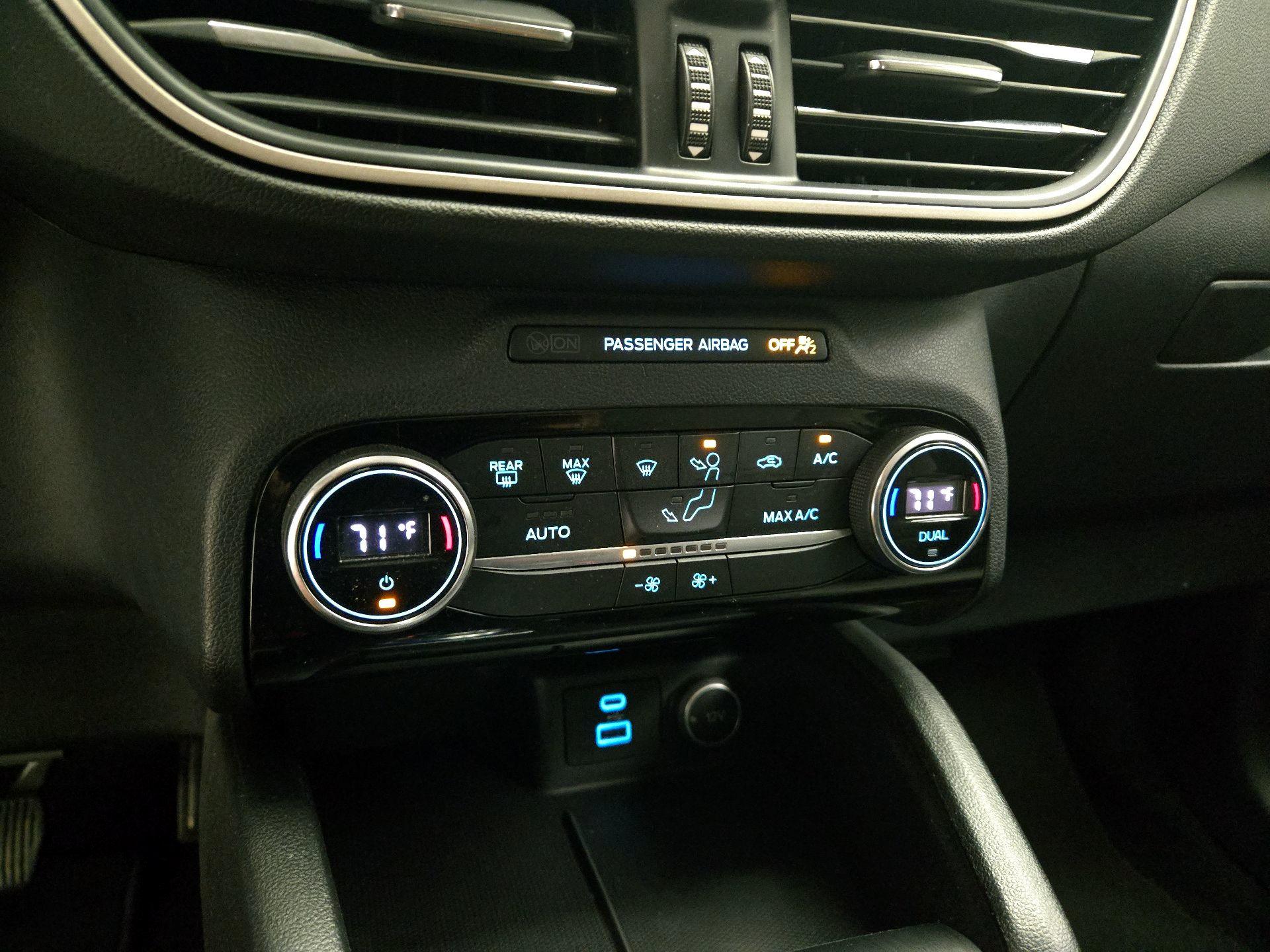 Thumbnail: 2021 Ford Escape - 16