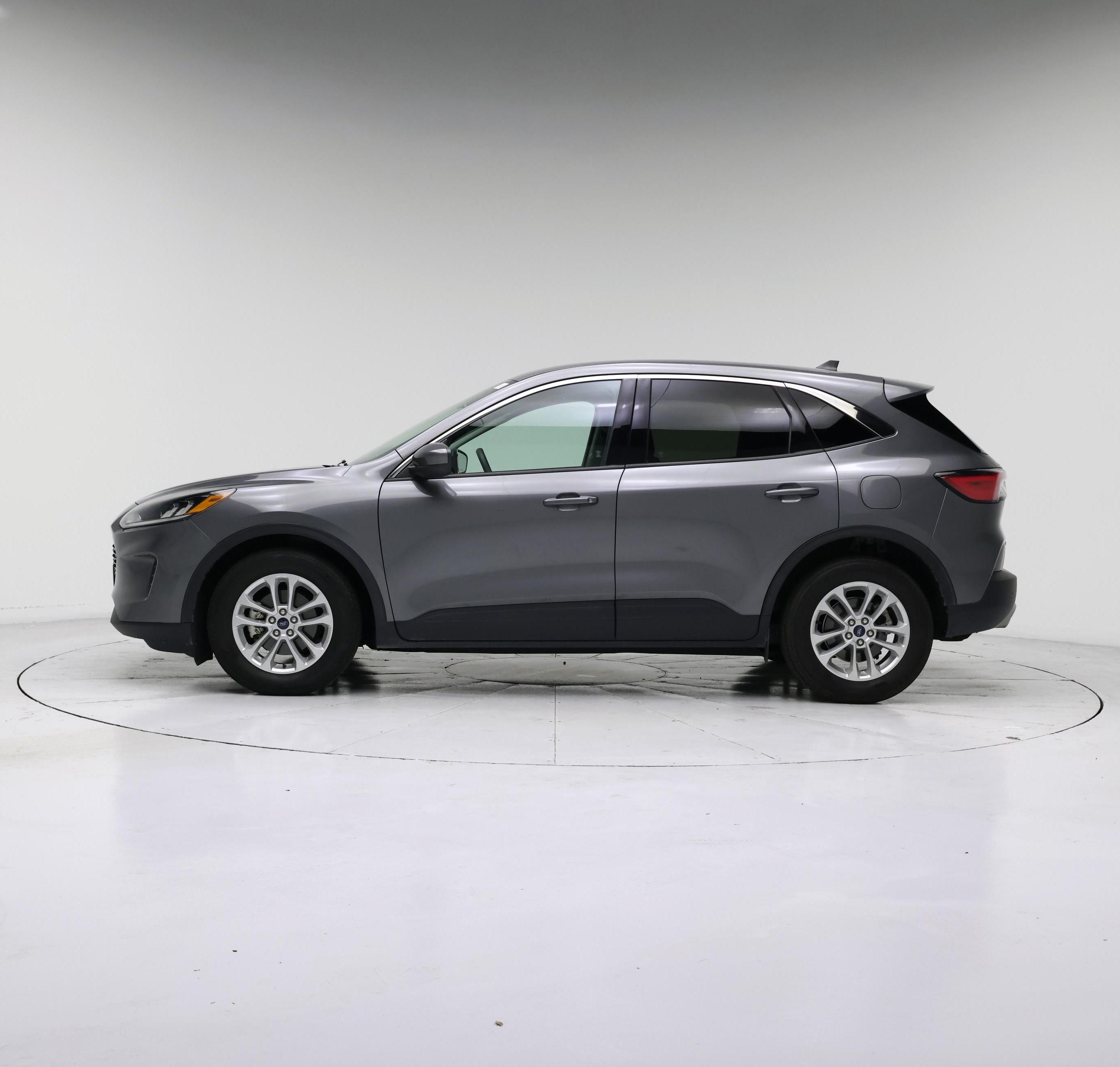 Thumbnail: 2021 Ford Escape - 3