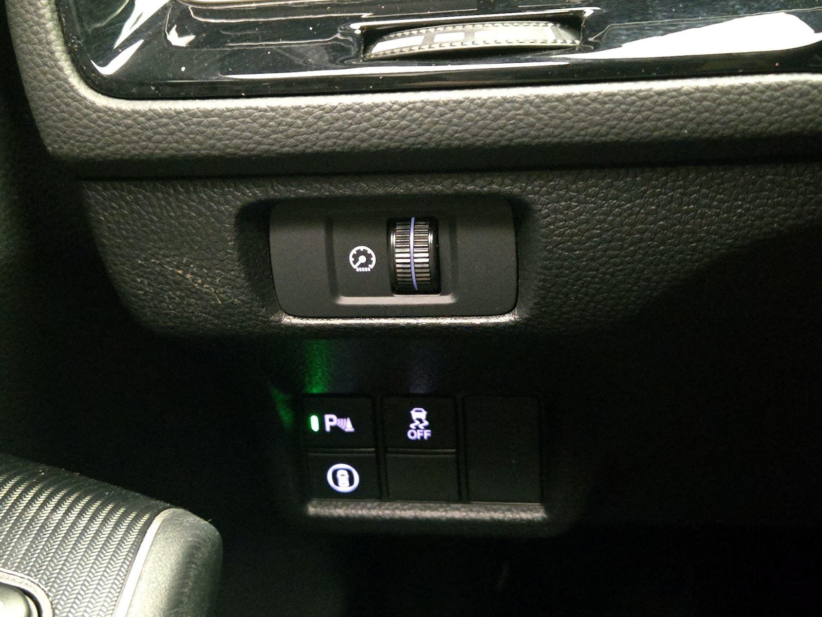 2024 Honda Civic Hatchback Sport Touring - Photo 14