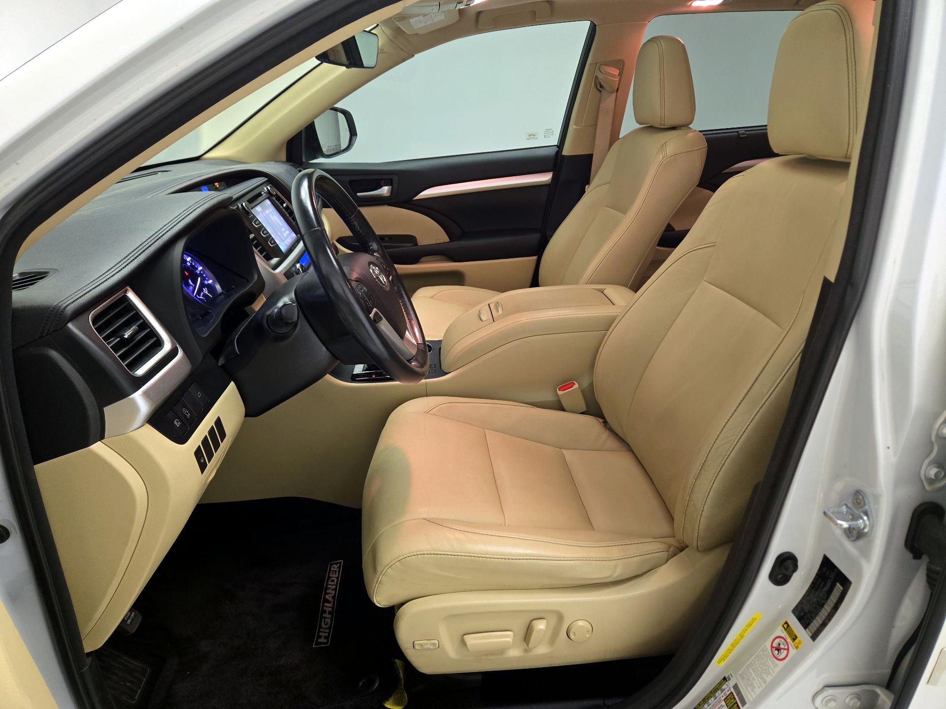 Thumbnail: 2018 Toyota Highlander - 11