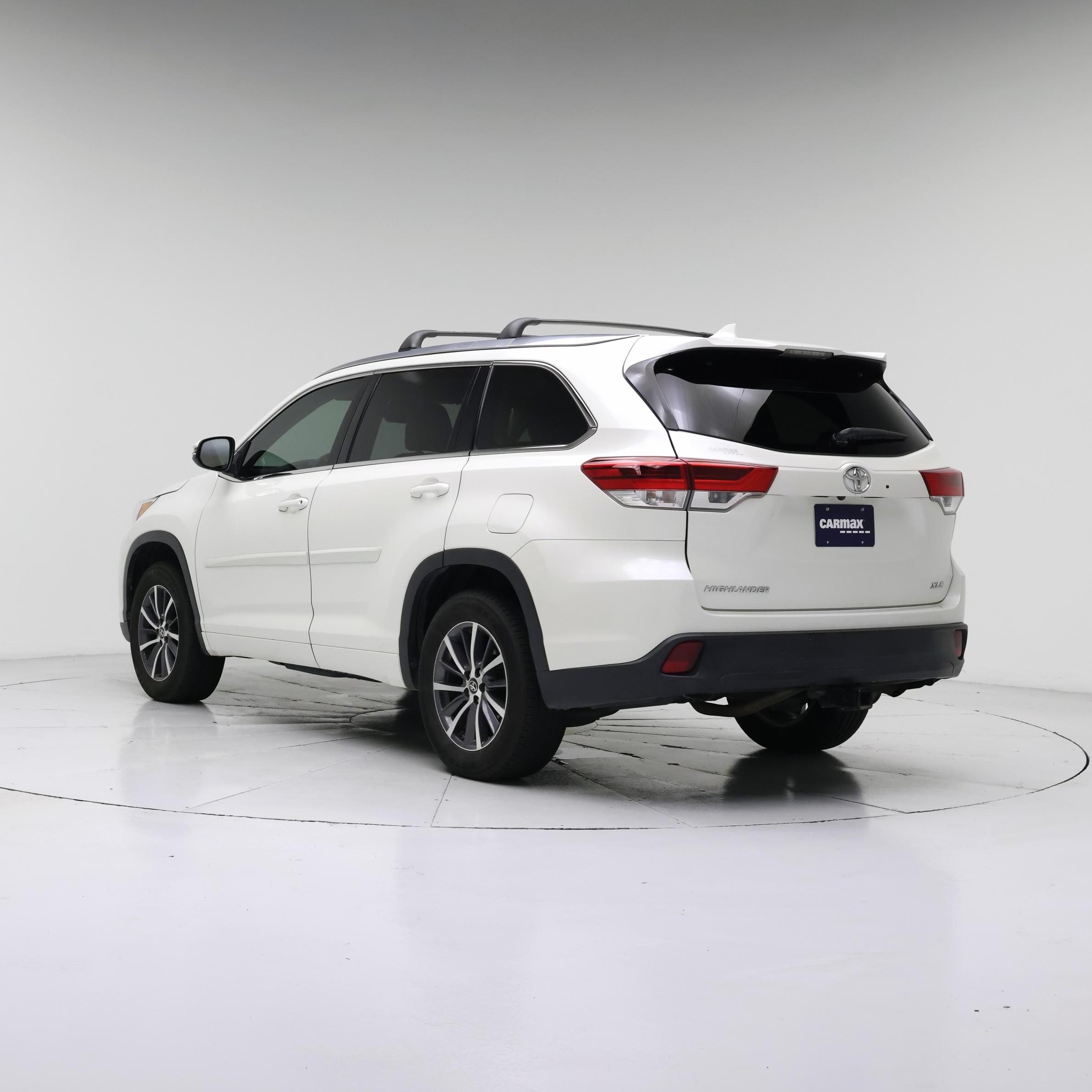 Thumbnail: 2018 Toyota Highlander - 2