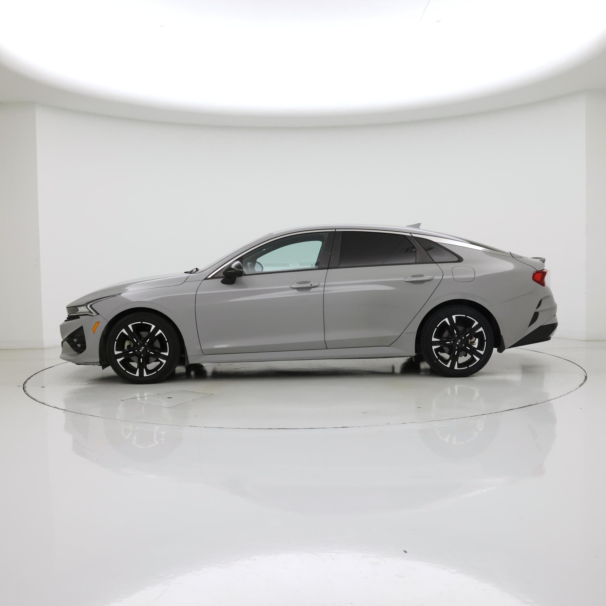Thumbnail: 2021 Kia K5 - 3