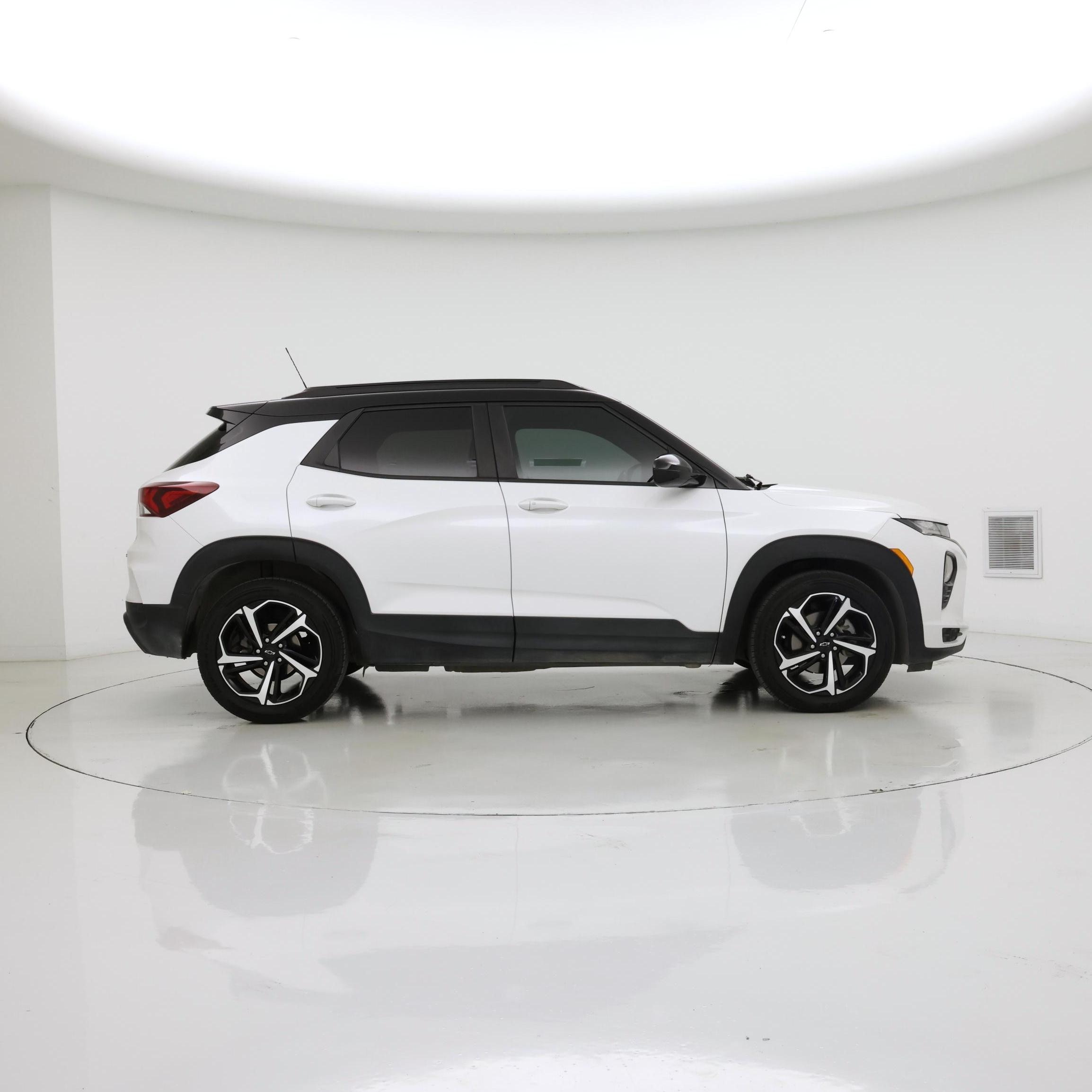 Thumbnail: 2023 Chevrolet TrailBlazer - 7