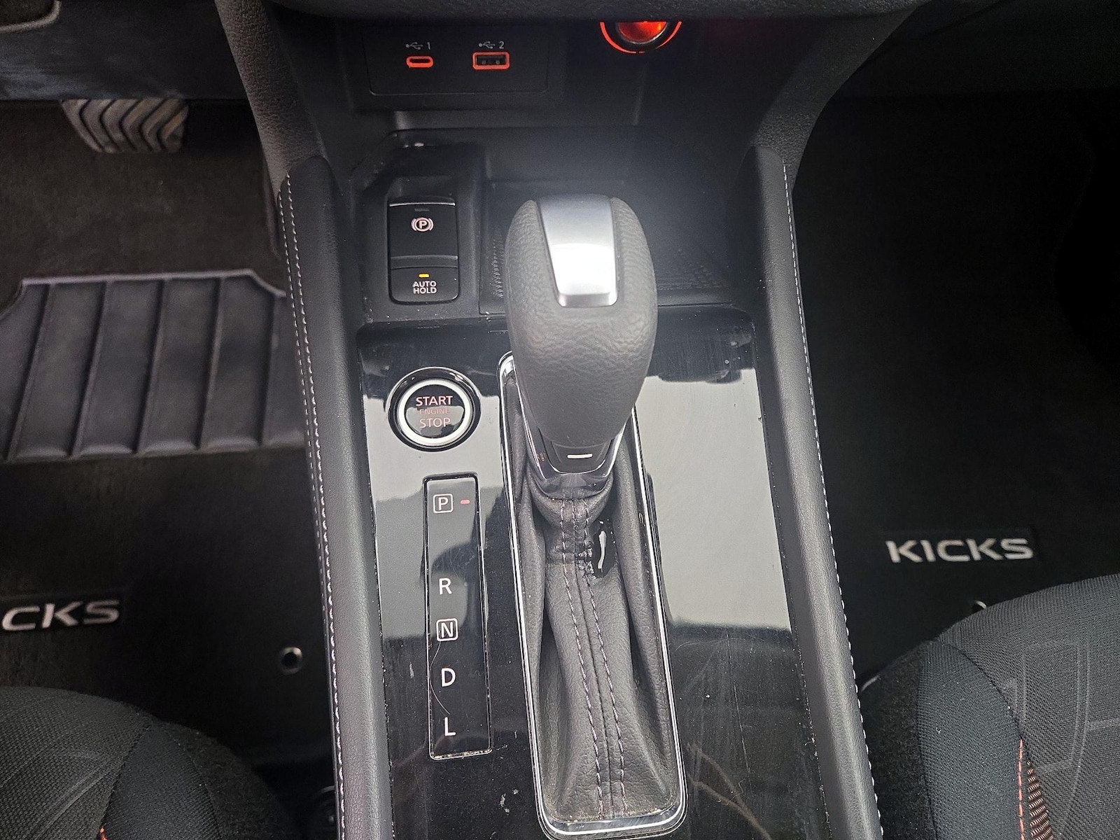 2024 Nissan Kicks SR - Photo 17